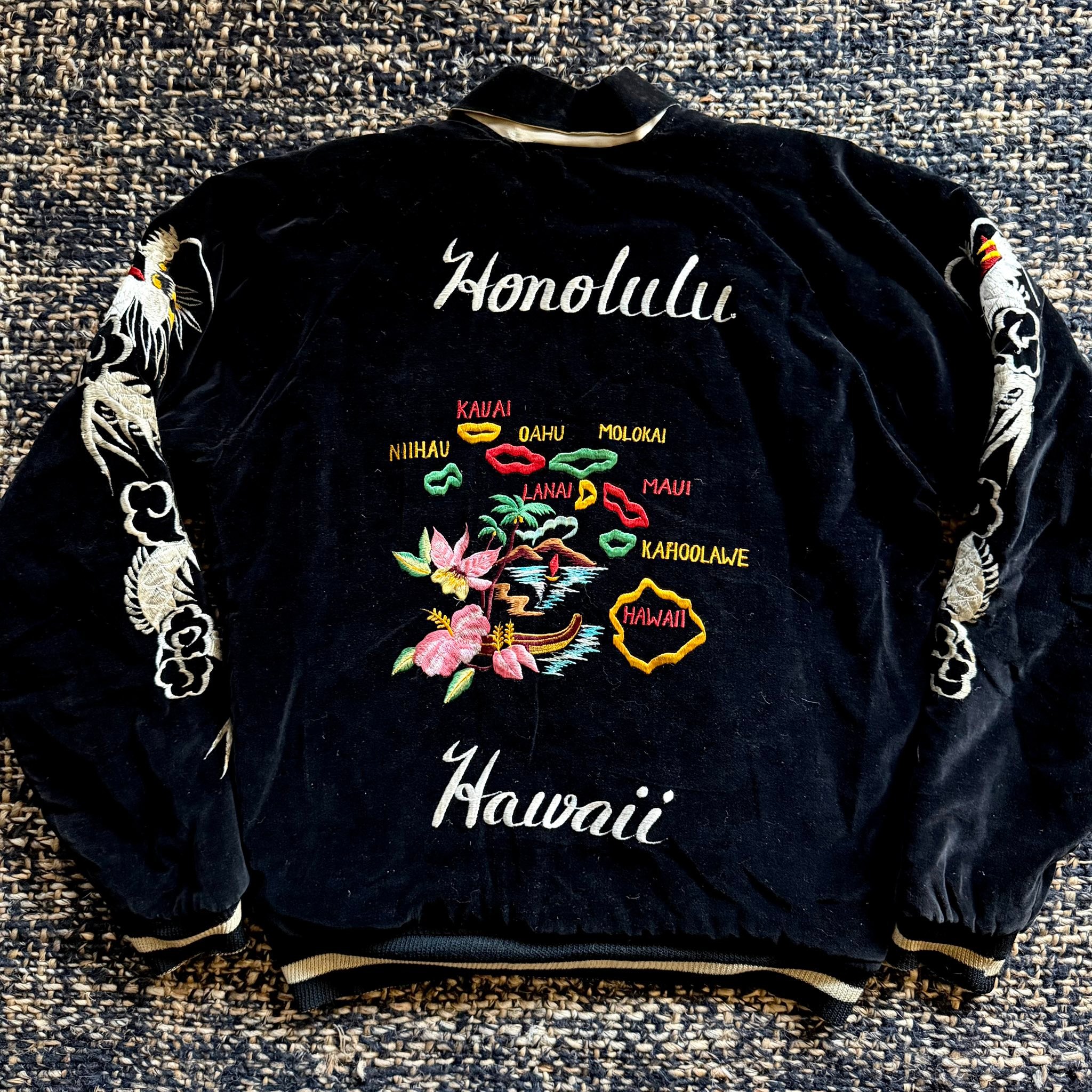 Vintage Japanese souvenir jacket with Hawaiian theme