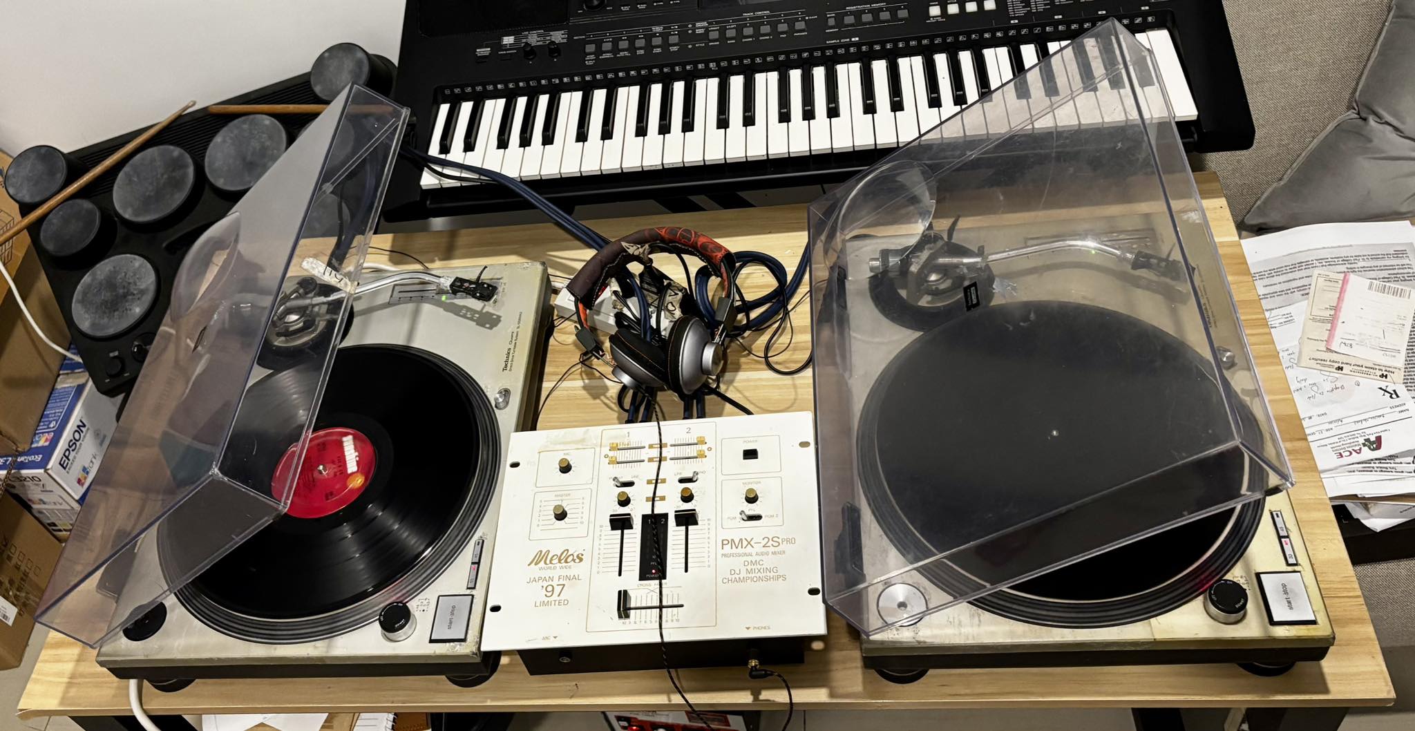Unique Technics SL1200 MK3 set with Vestax PMC-05ProIII mixer for sale