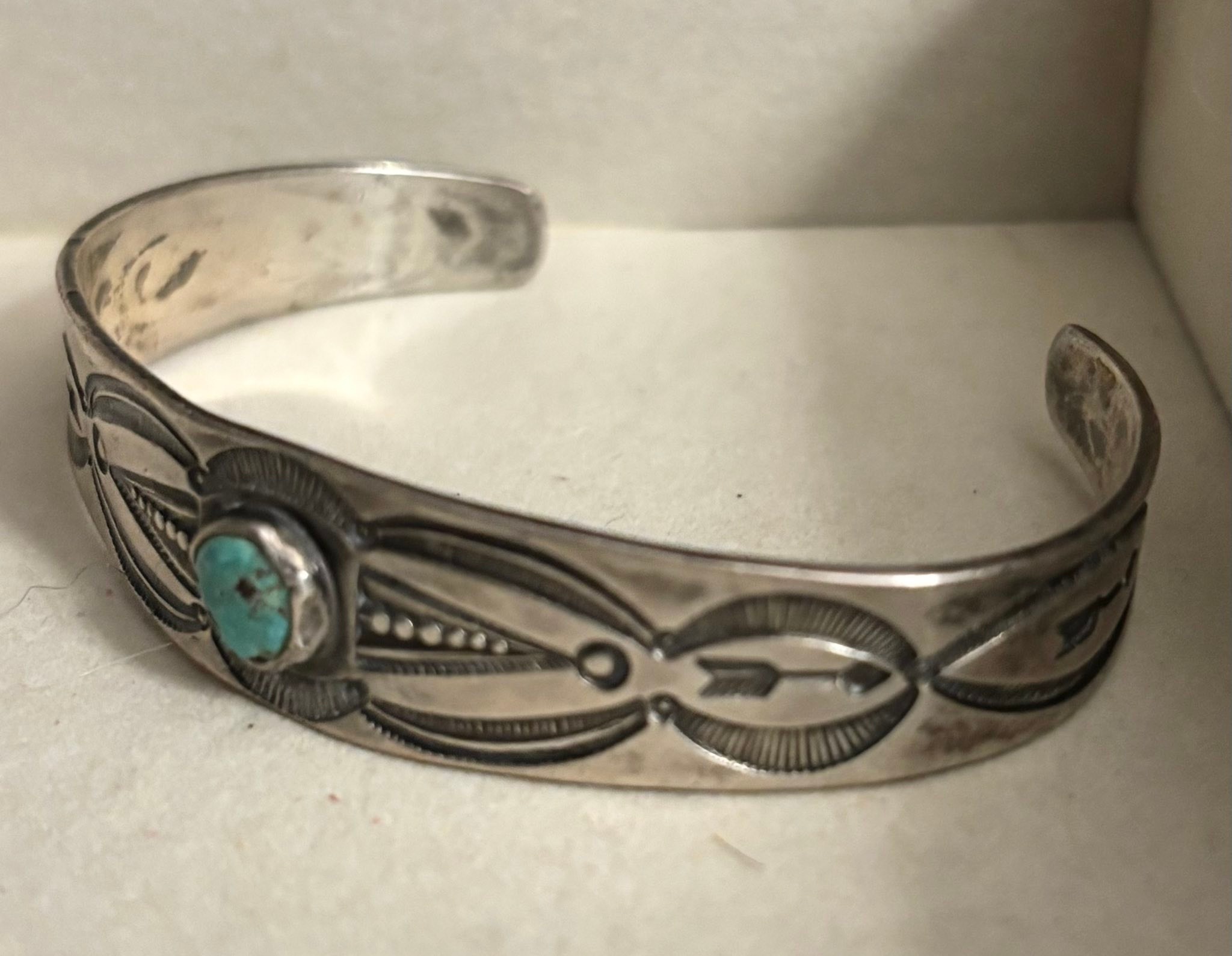 Vintage Navajo Fred Harvey sterling silver and turquoise cuff