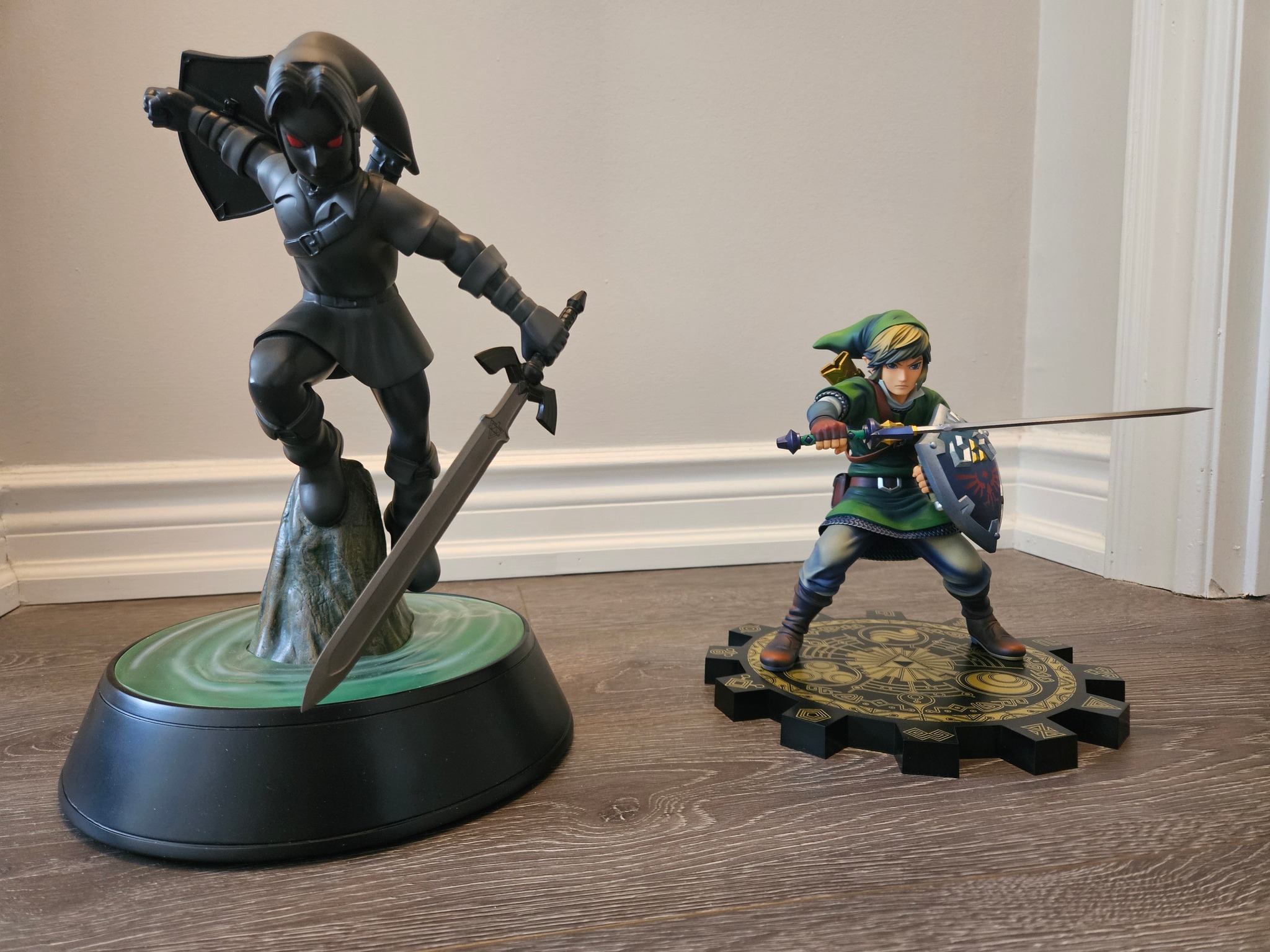 Dark Link F4F statue found display picture 1
