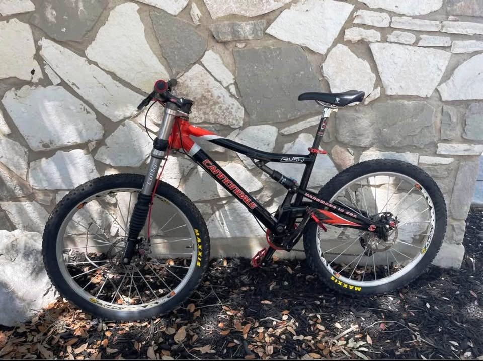 What are insights on the Rush Lefty model for a 6'2