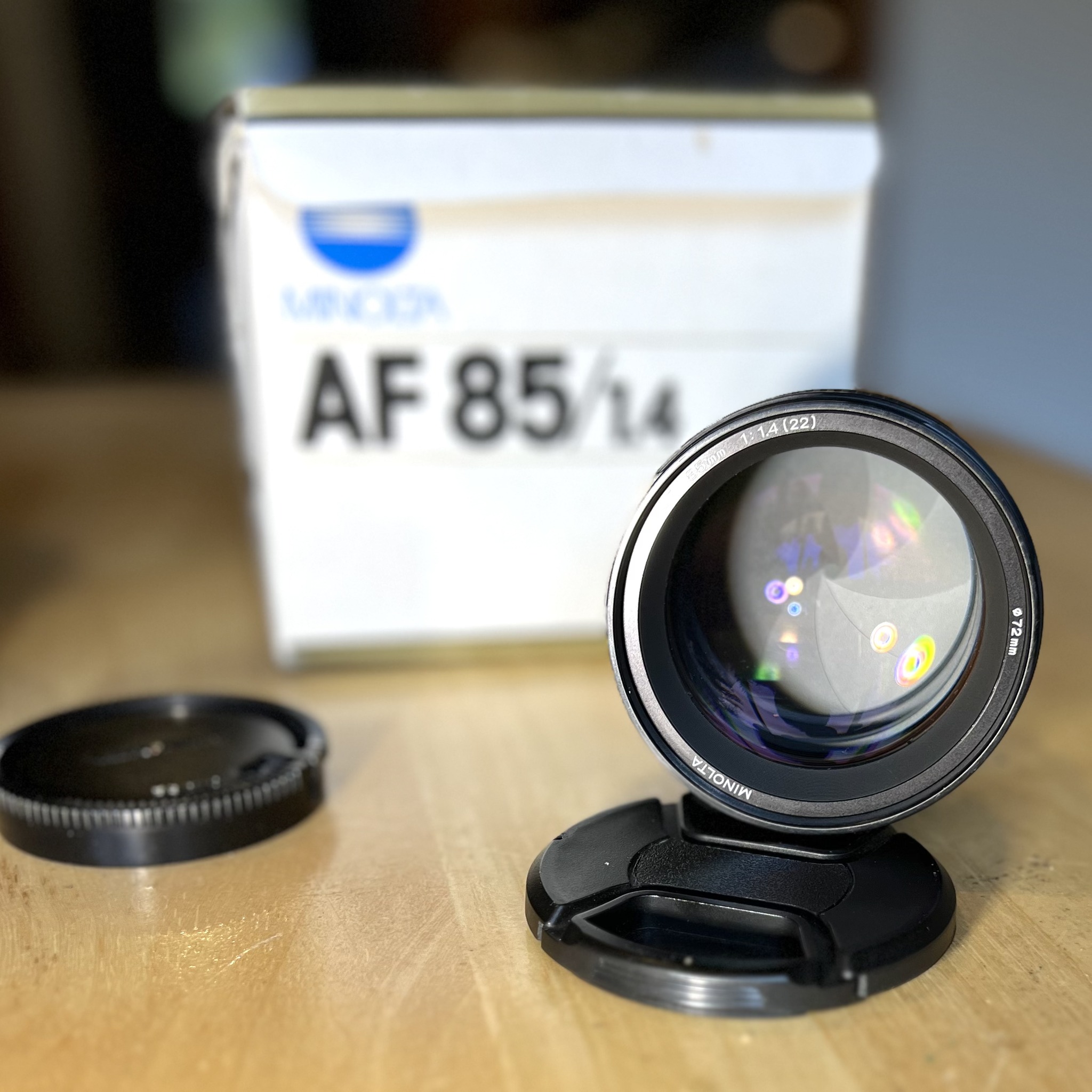 Minolta AF 85mm f/1.4 G lens review and portrait photography