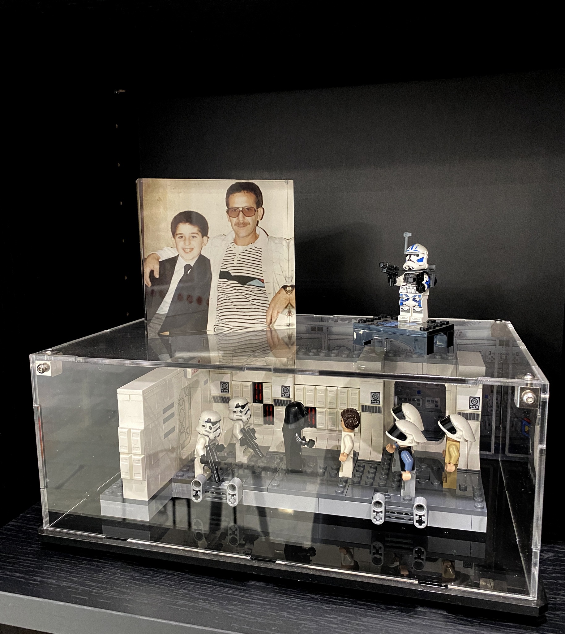 Hi ! This time I want to show you : Diorama Display Stand for LEGO