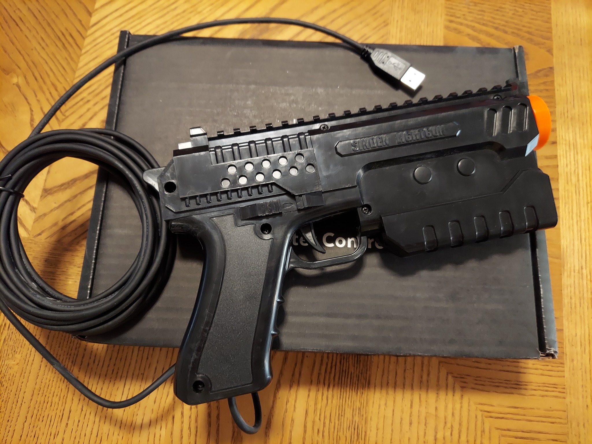 Sinden Lightgun リコイル付き ブラック | ヤマダウェブコム