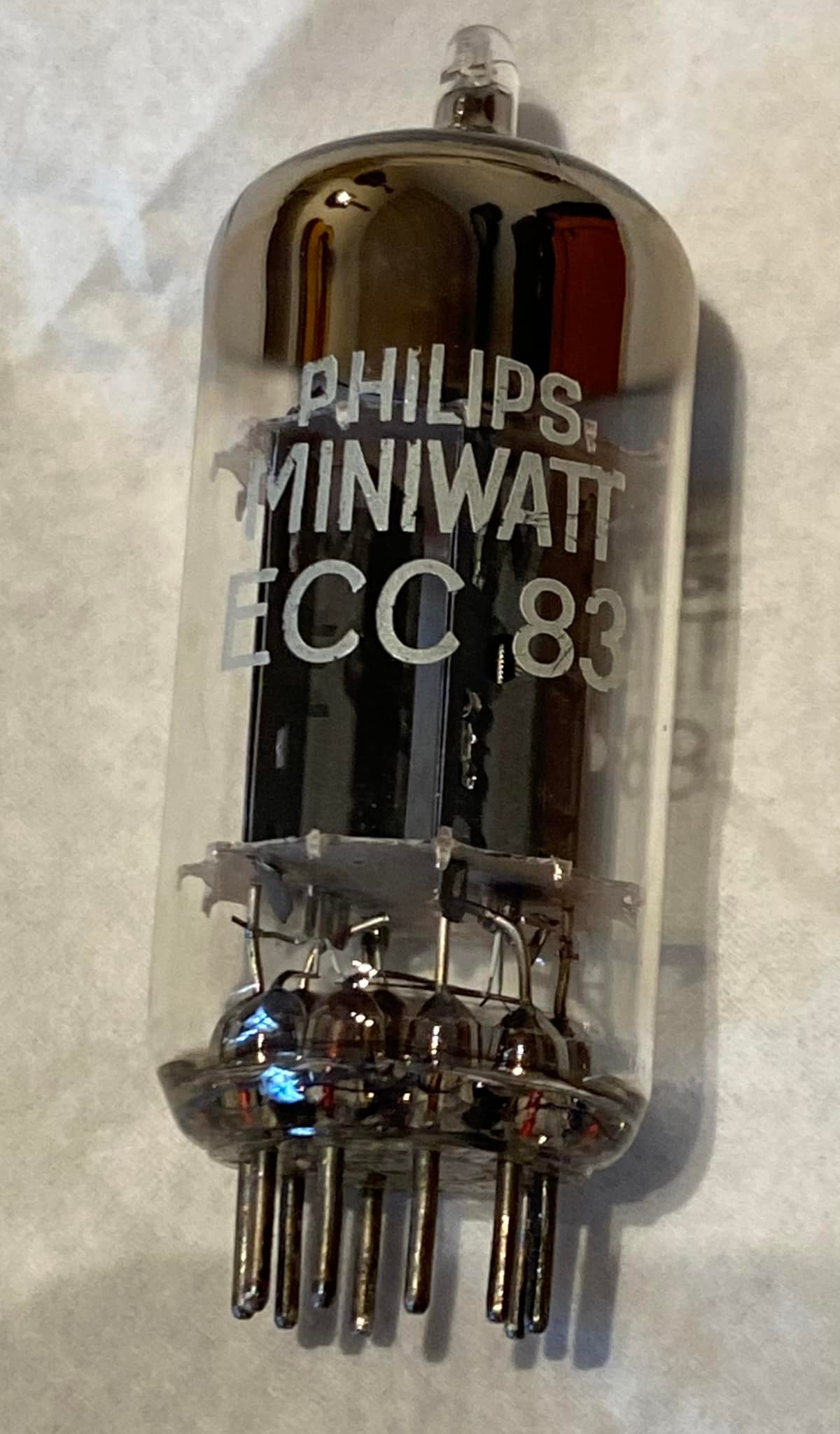 Philips Miniwatt ECC83 mC1 1957