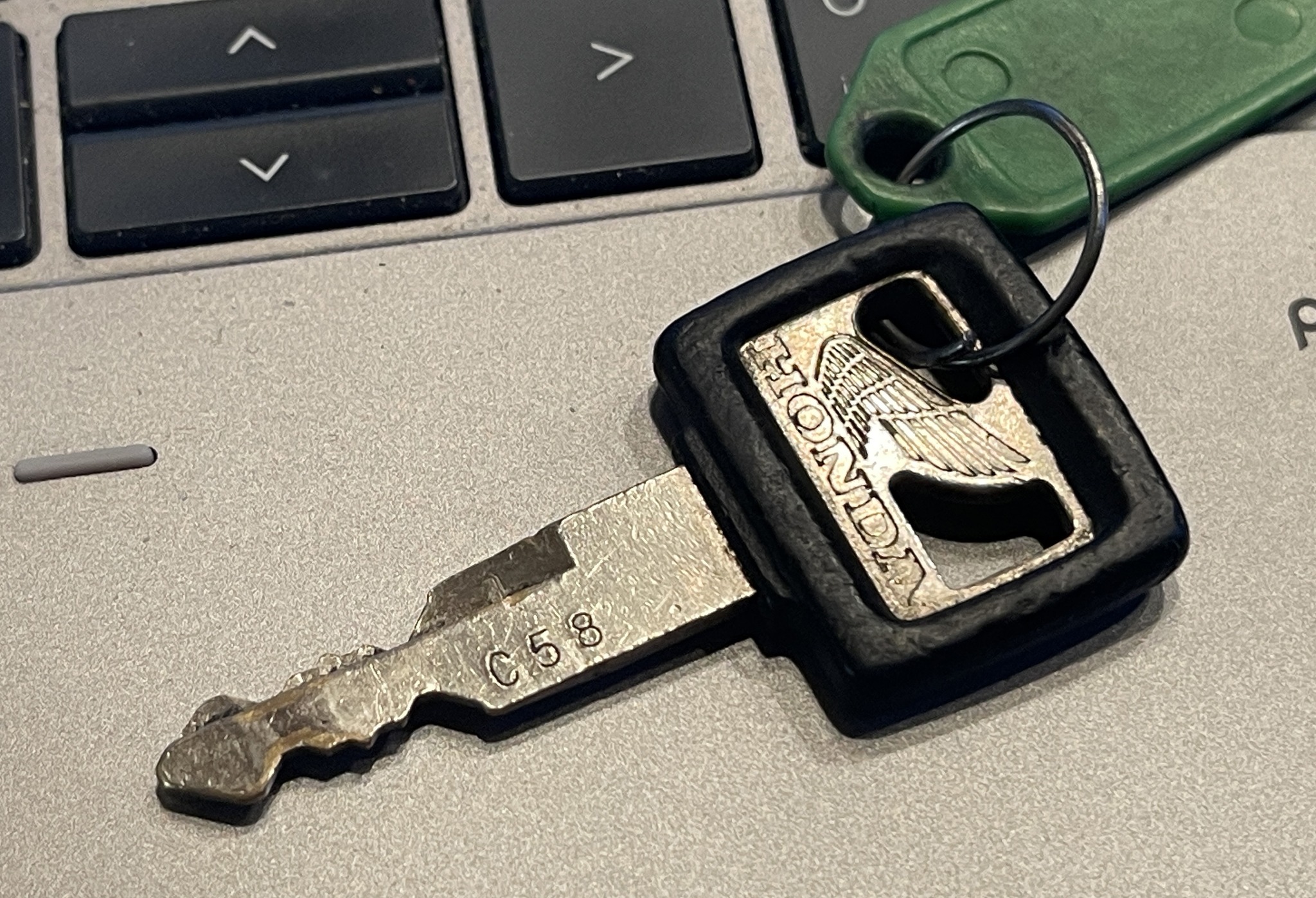 HJ80 key replacement options in Japan