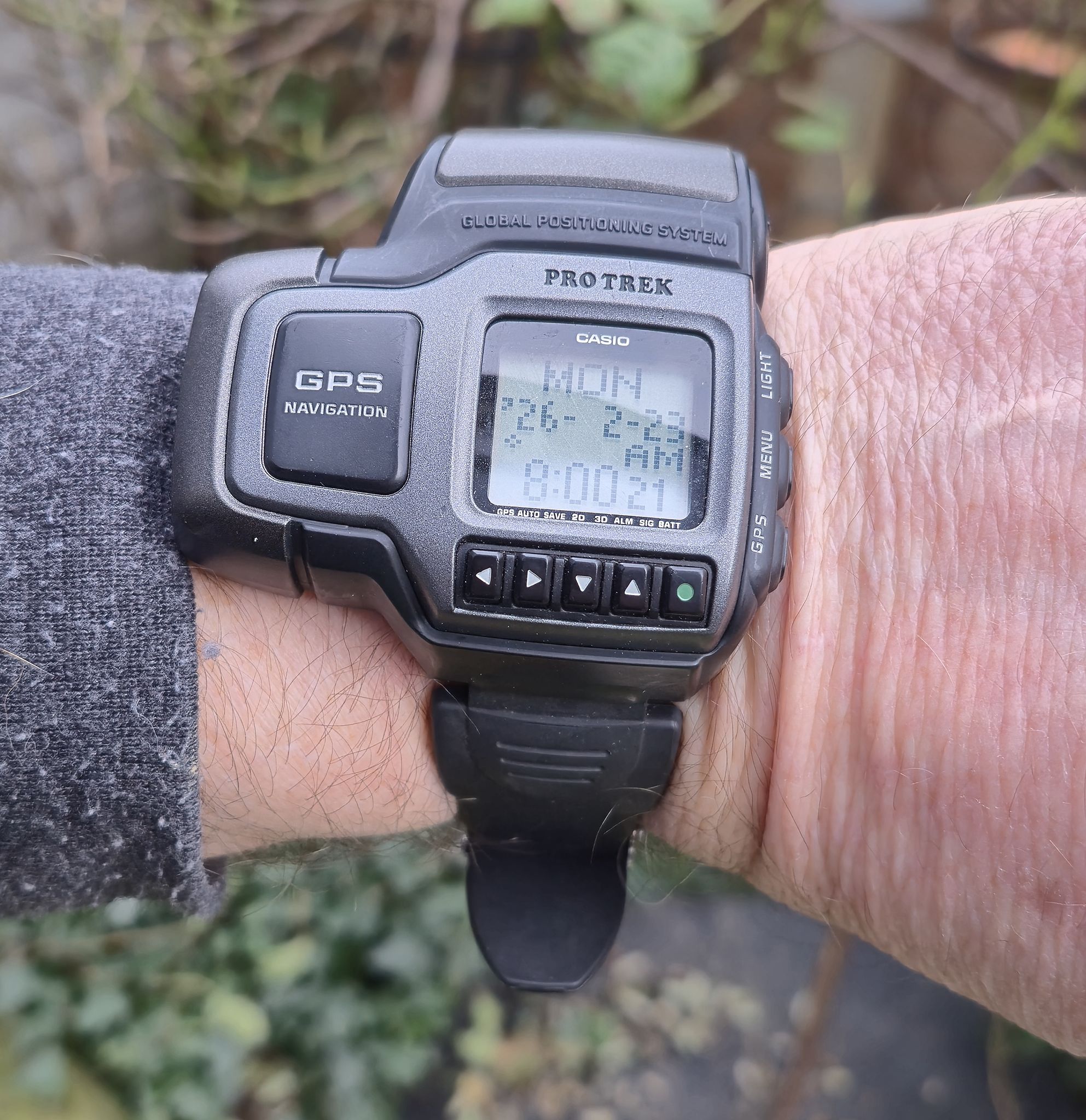 250$)Casio pro-trek Bluetooth Quand sensor 5601 PRT-B50 from 