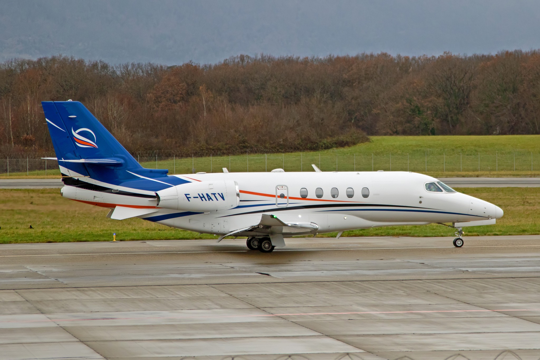 Zürich 8.3.2022, G-LATO, Cessna 680, Zenith Aviation
