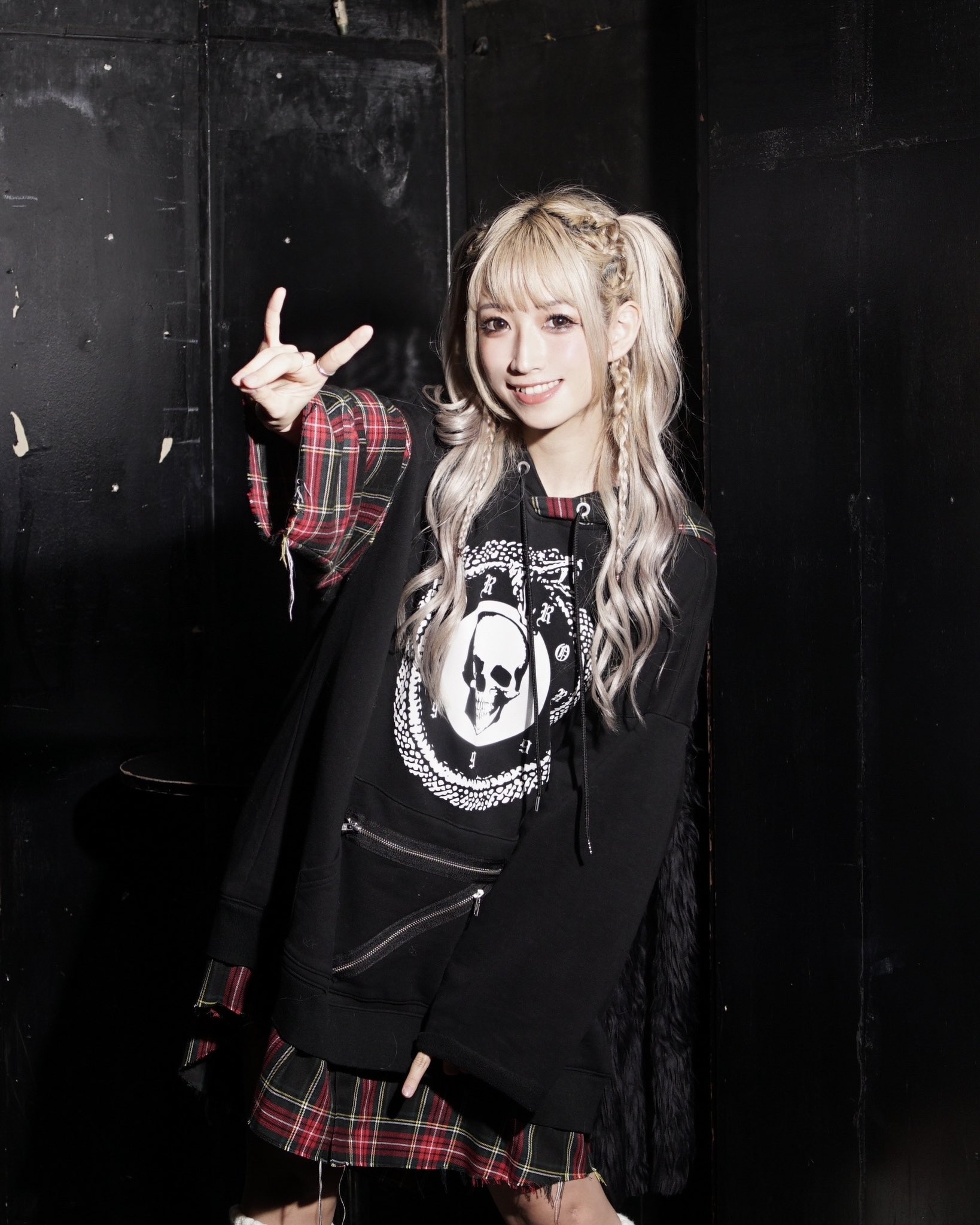 Aisagasu eyeshadow releases new mini-album air minor