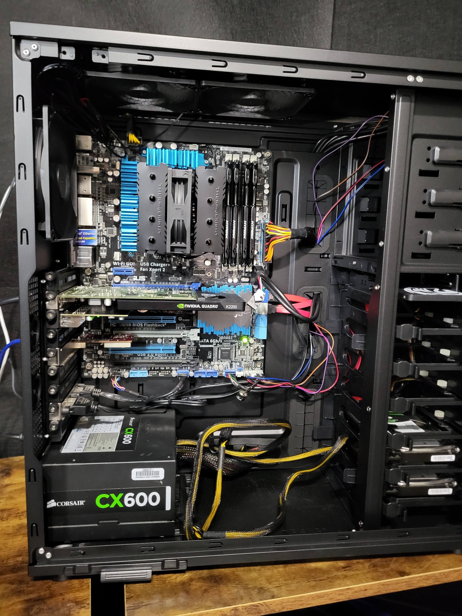 自作PC Core i7-3770 Antec P280 HDD/SSDなし Antec P280 home server build with i7 3770k and 32gb ram