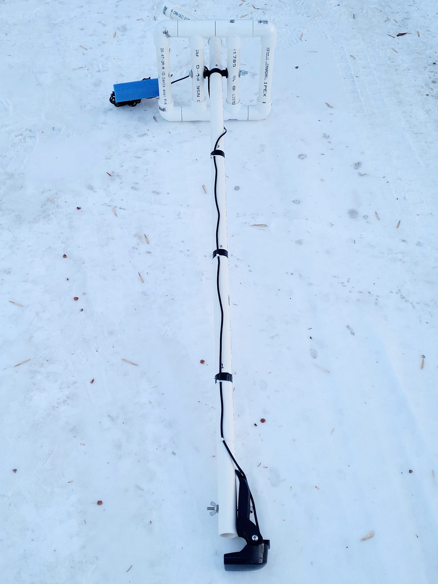 1 fishing pole Telescopic Type of Rod:Acid Wrapped anodized aluminum spool nestled SPIKE-IT COLOR C LECTOR over_999