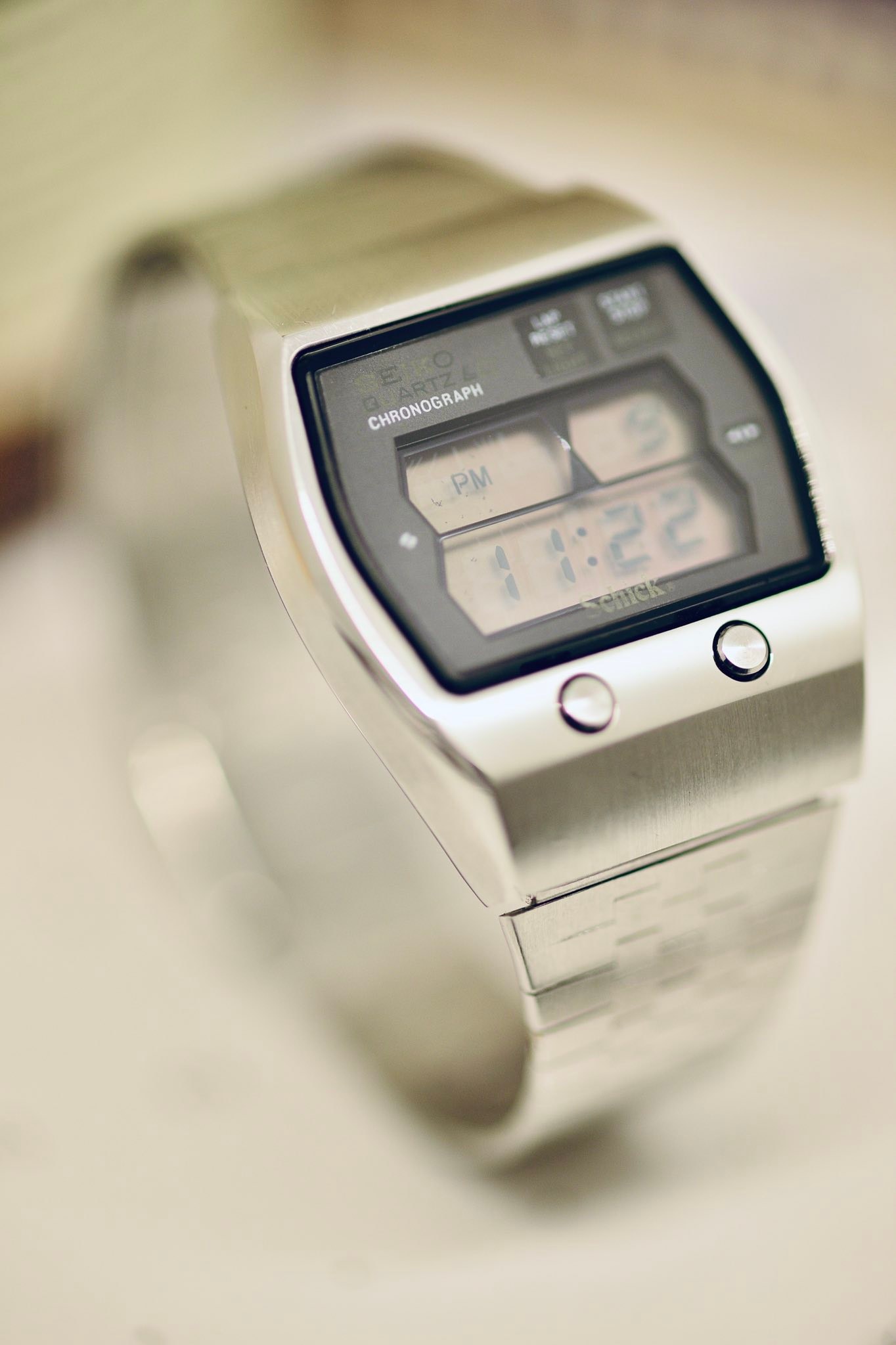 Seiko 0634 digital chronograph movement in 5001 case
