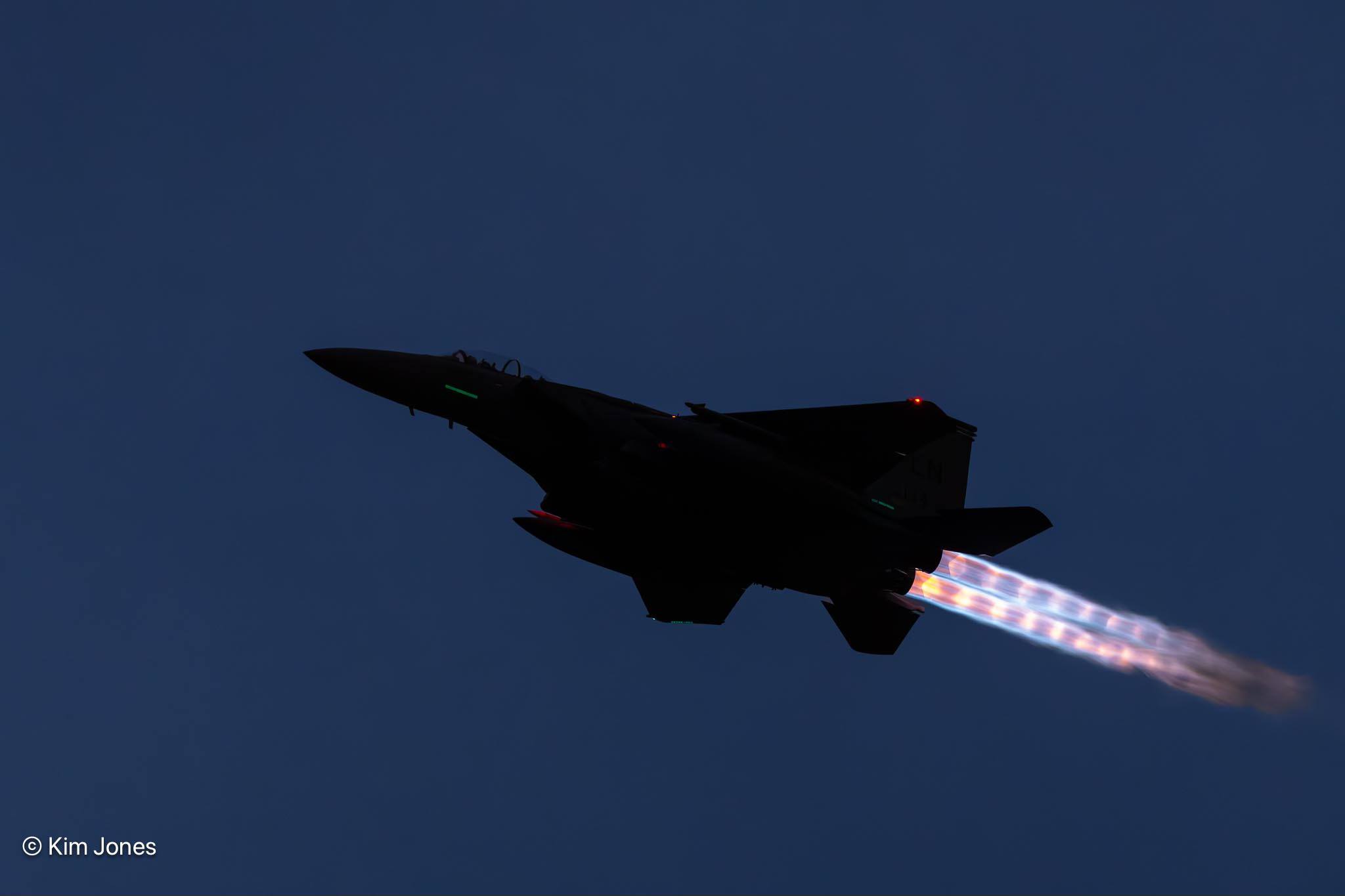 691976_7