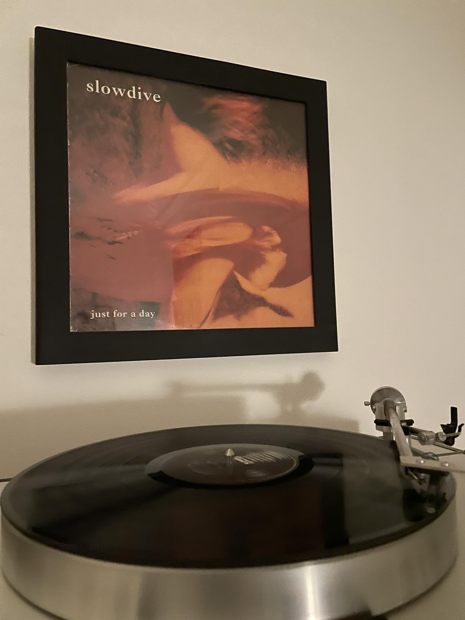 On this day in 1991, Slowdive released their debut studio album
