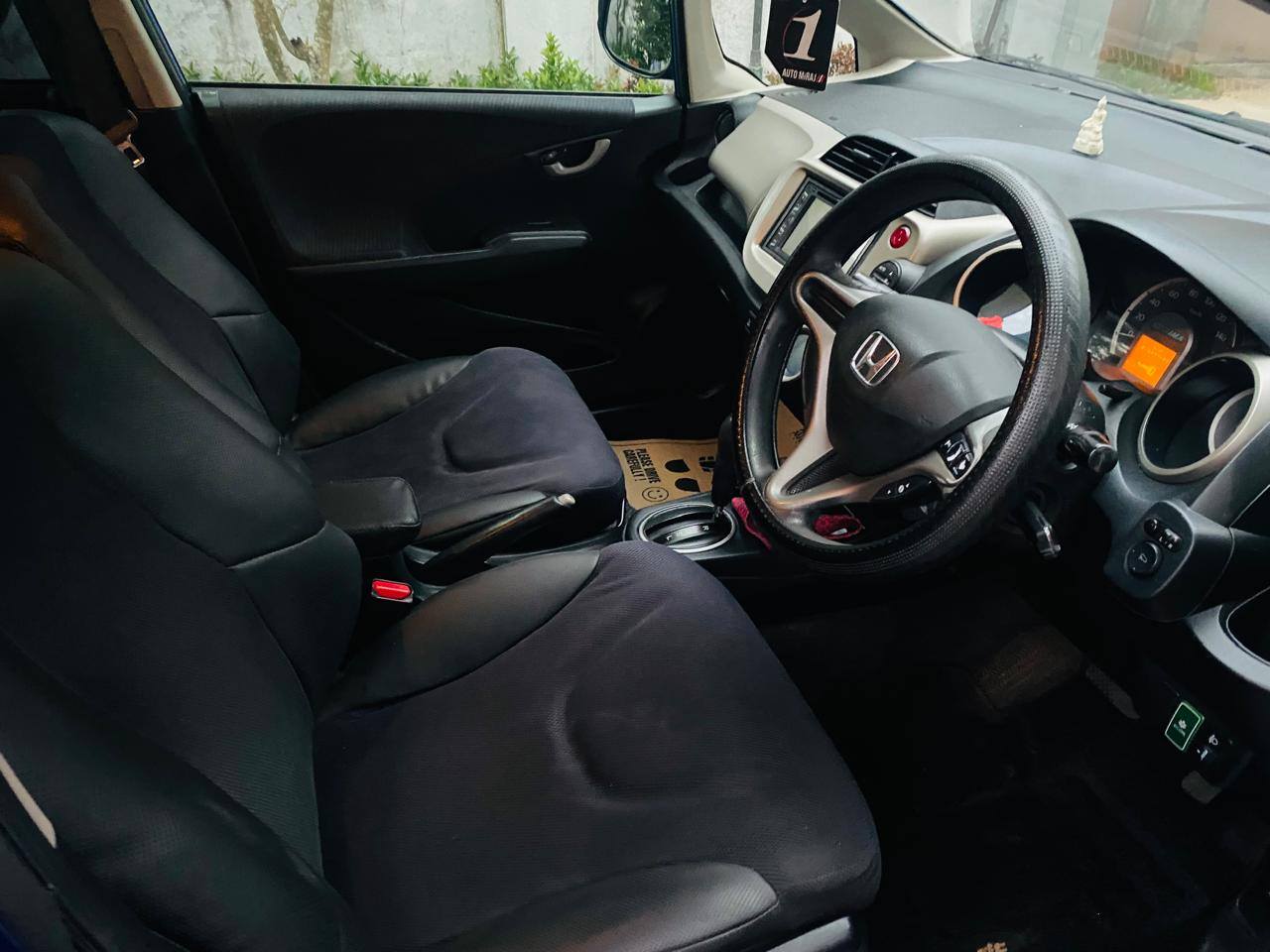 🚗 FOR SALE: 2020 Honda Fit e:HEV (Hybrid) 🚗 Mileage : 93K km
