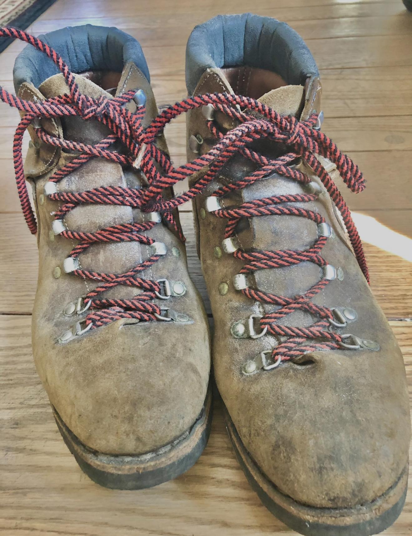 Bottes De Randonnée Vintage Raichle - Taille 3 US (enfant/femme) - Cuir D'alpinisme - Fabriqué En Suisse - Neuf Sans Emballage