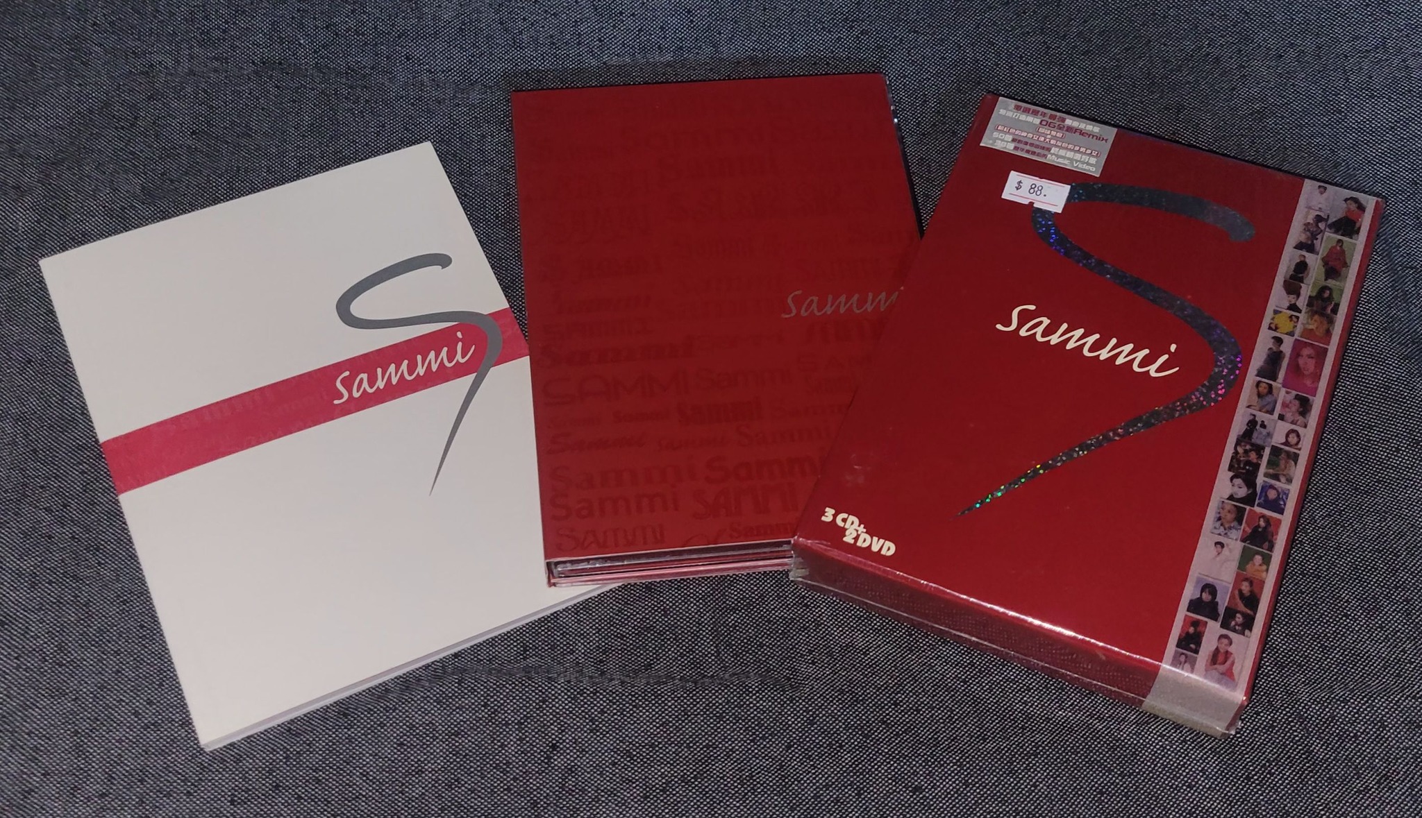 呢套<Sammi Ultimate Collection>係鄭秀文拍完電影<長恨歌>後休養期間 