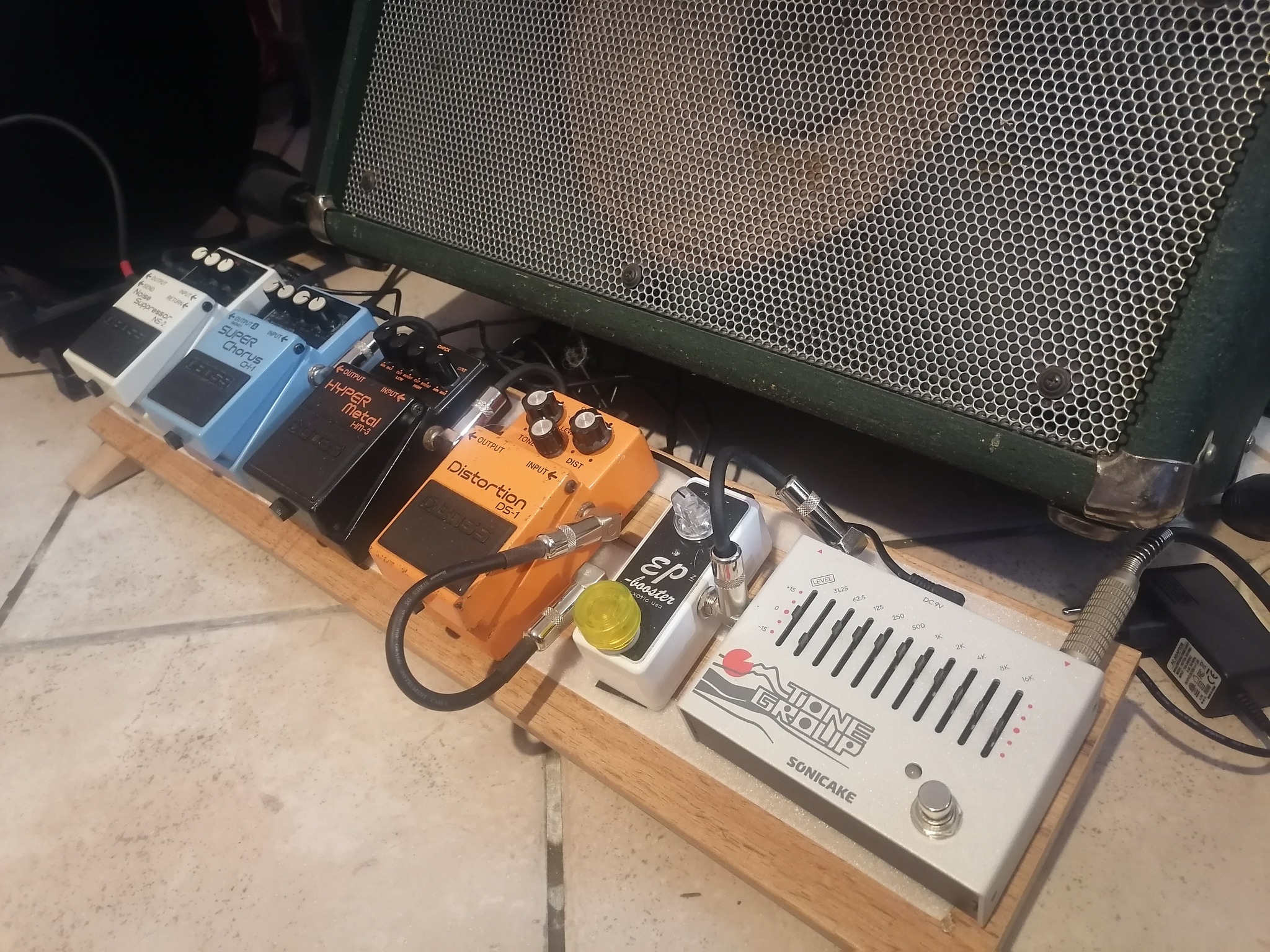 guitar pedal desk stand Extended Mini Board | Tilting Desktop Effects Pedal Board with Non-Slip Feet | 30° and 60° Tilt Angle Design T-Shirt/ Full Zip Hoodie:Zip Hoodie Need a custom stand Hill People Gear Wind Guantes Transpirables