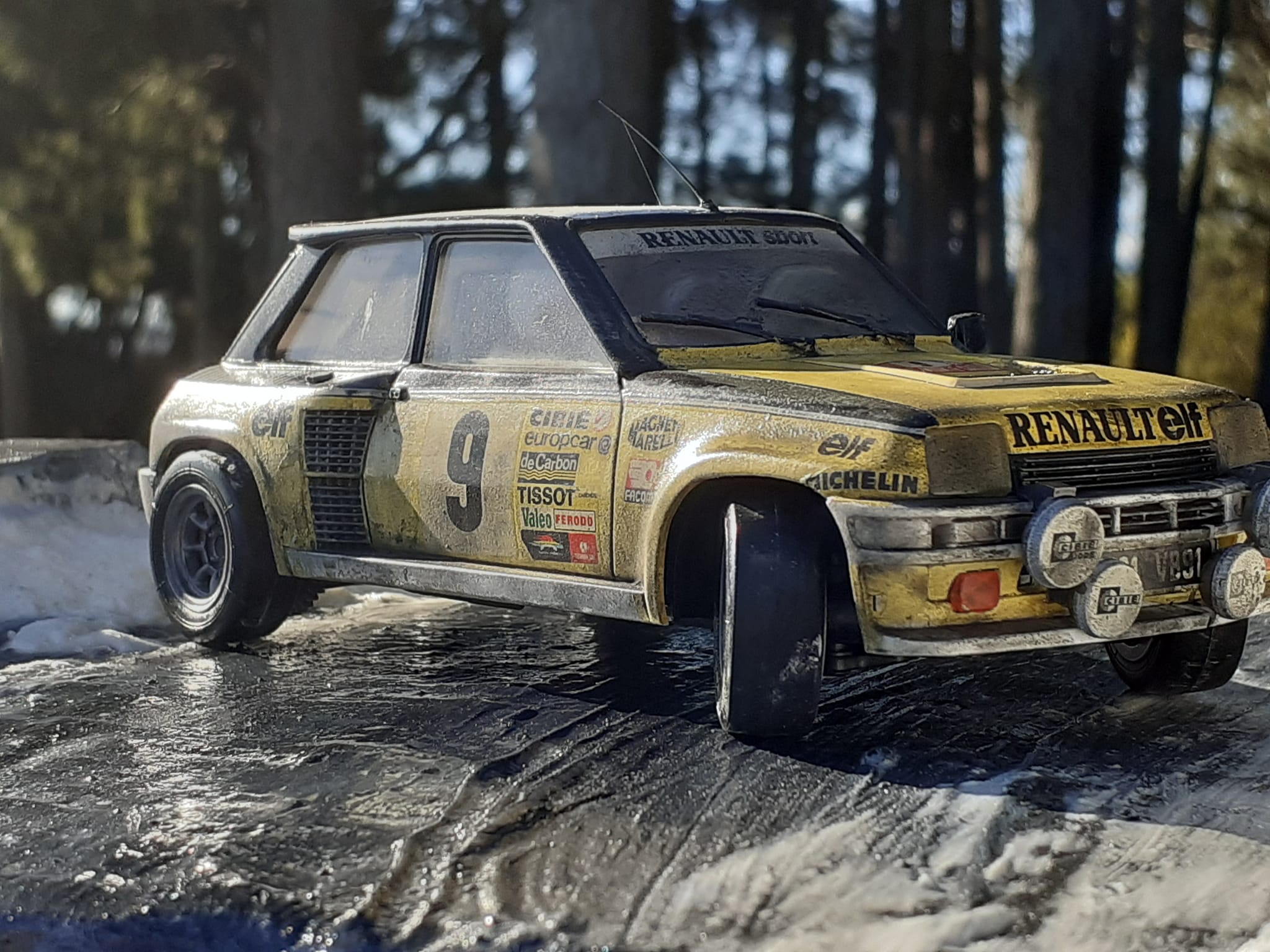 Tamiya Renault 5 Turbo rally car model build