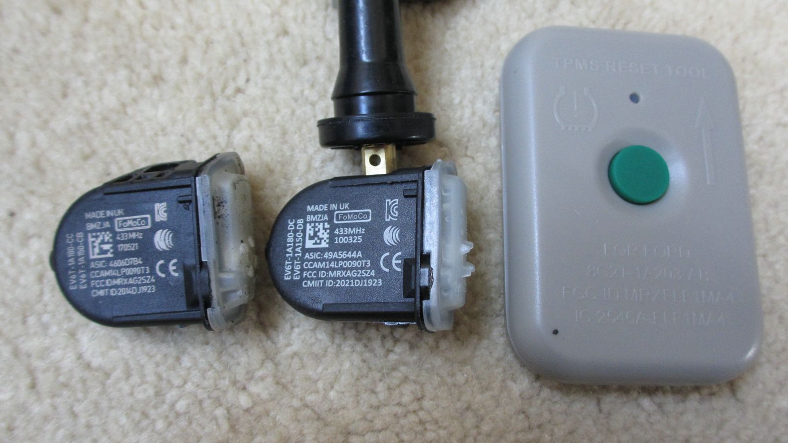 For Equinox TPMS Reset Tire Pressure Sensor Tool Training Activation
