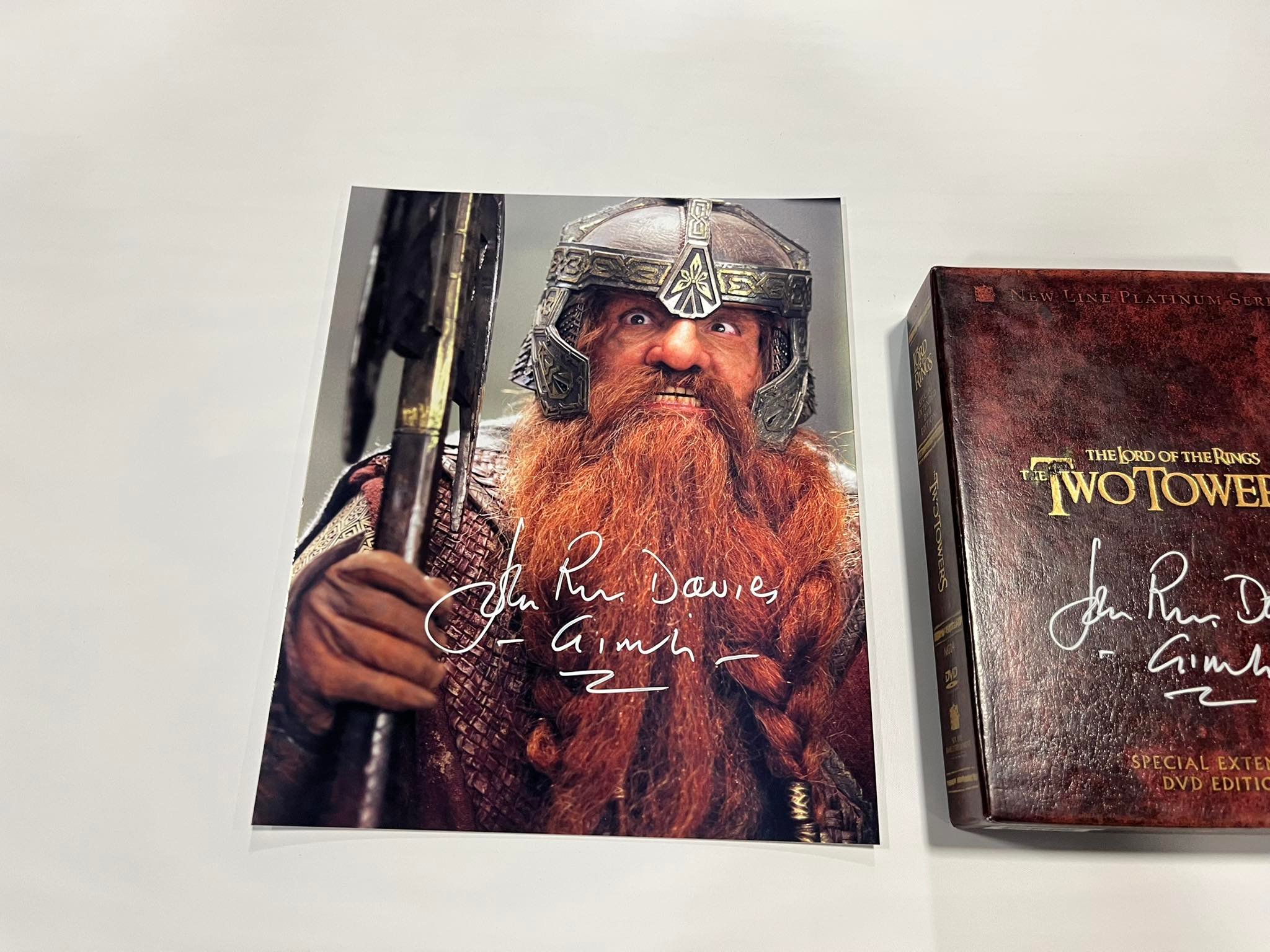 Fans of Middle-Earth | Here’s what I got signed from Lord of the Rings ...