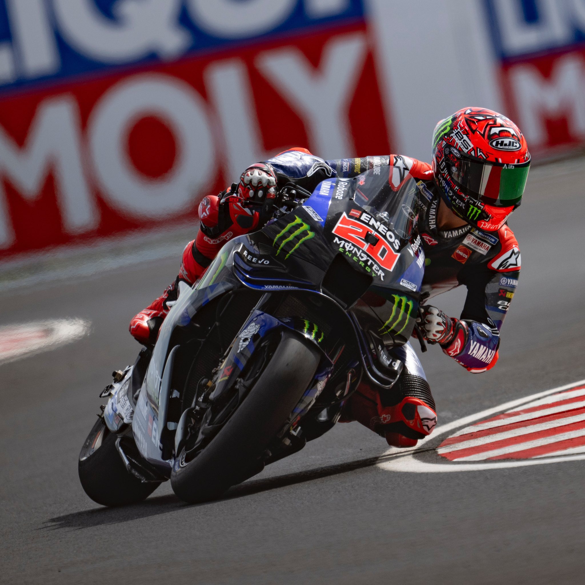 Yamaha and Aprilia in Q2 with Quartararo and Bezzecchi