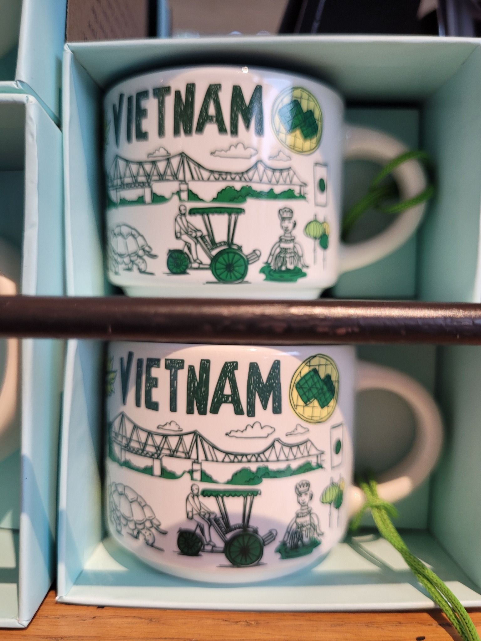 Starbucks new collection. Thailand Exclusive Benjarong Collection 