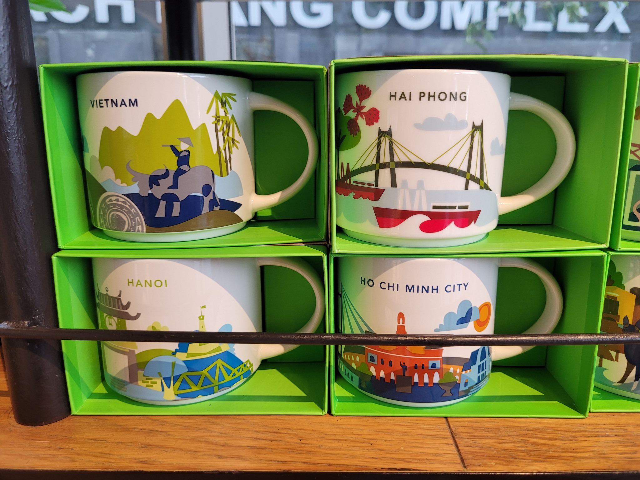 Starbucks new collection. Thailand Exclusive Benjarong Collection 