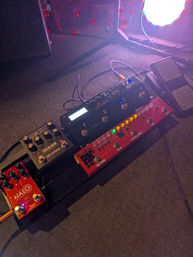 What are the key differences between Strymon Iridium and Tech 21