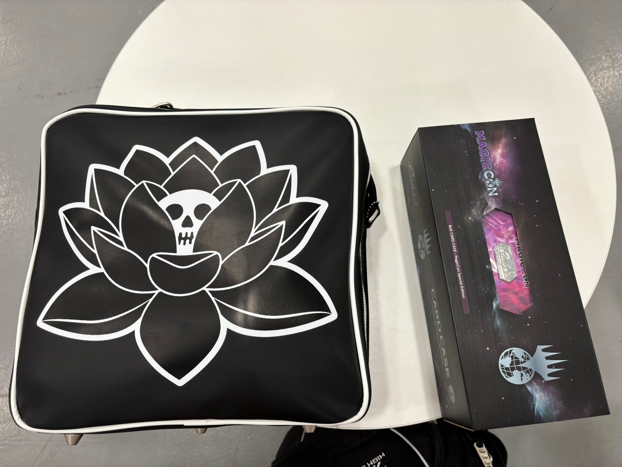 マジックコン アムステルダム Black Lotus VIP サプライセット MagicCon Vegas Black Lotus package swag for sale