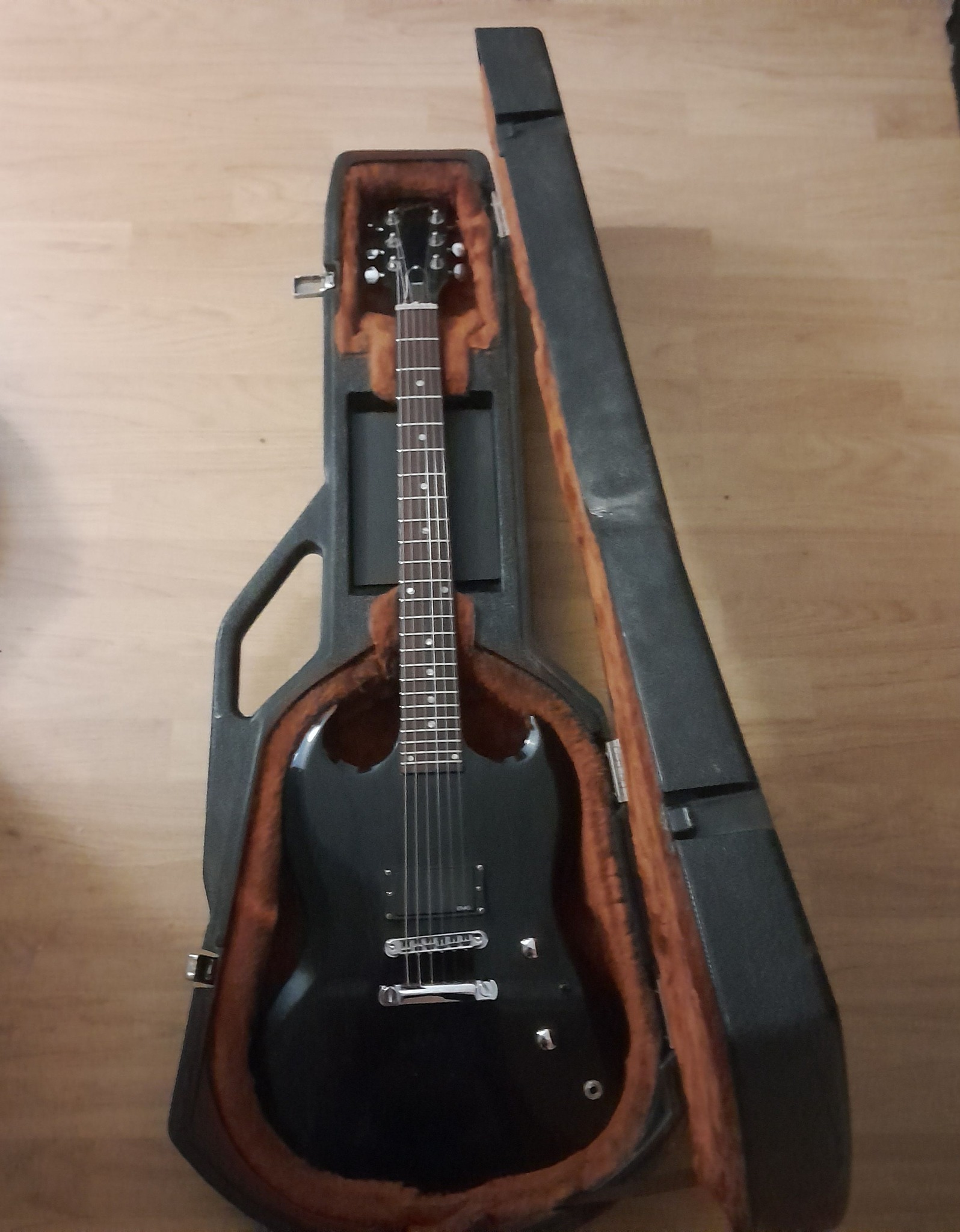 1996 Gibson SG with EMG-81 pickup