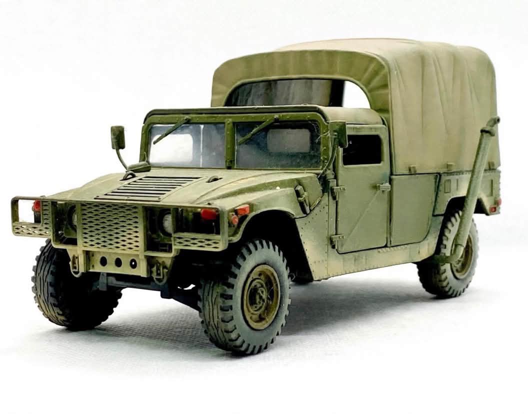 Just finished my first Humvee, the Tamiya M1025. Went with the