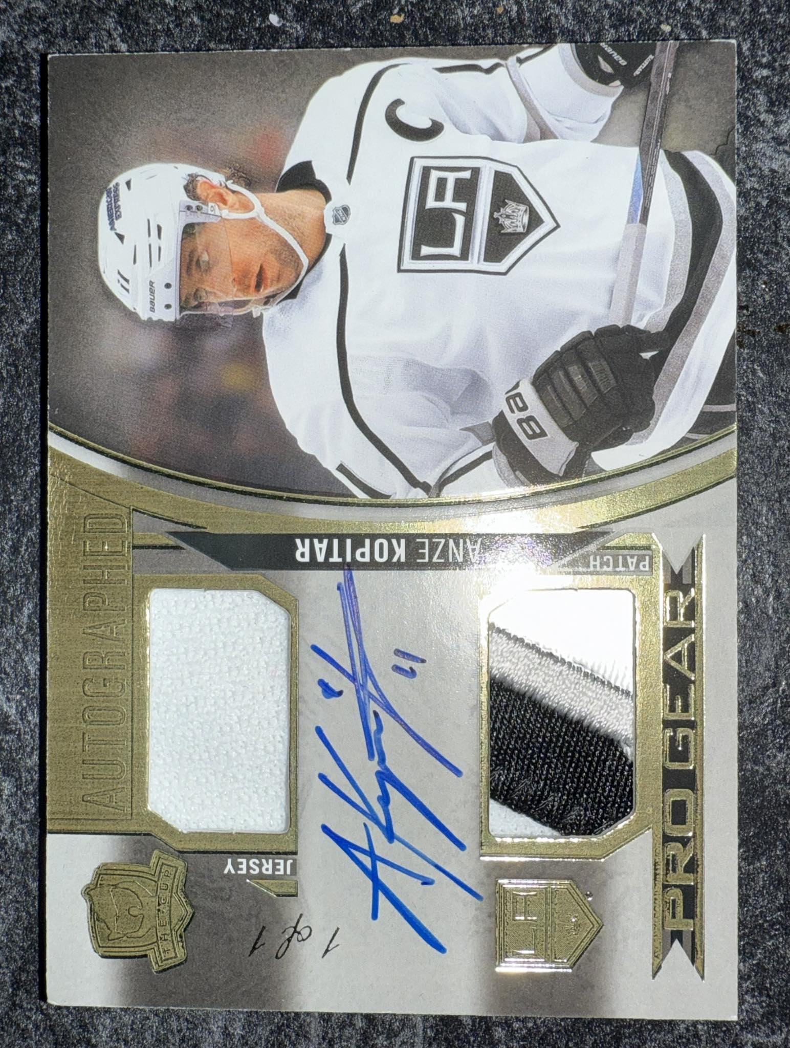 Anze Kopitar 1/1 Auto/Jersey/Patch. $500 USD OR $700.00. Shipping 