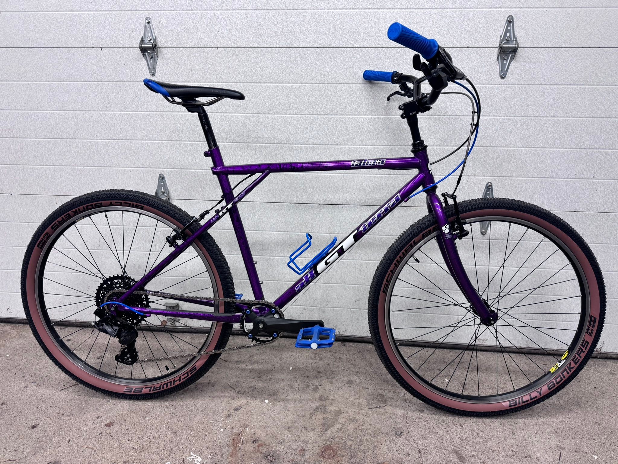 Early 90's GT bike with Advent 1x9 and swept bars