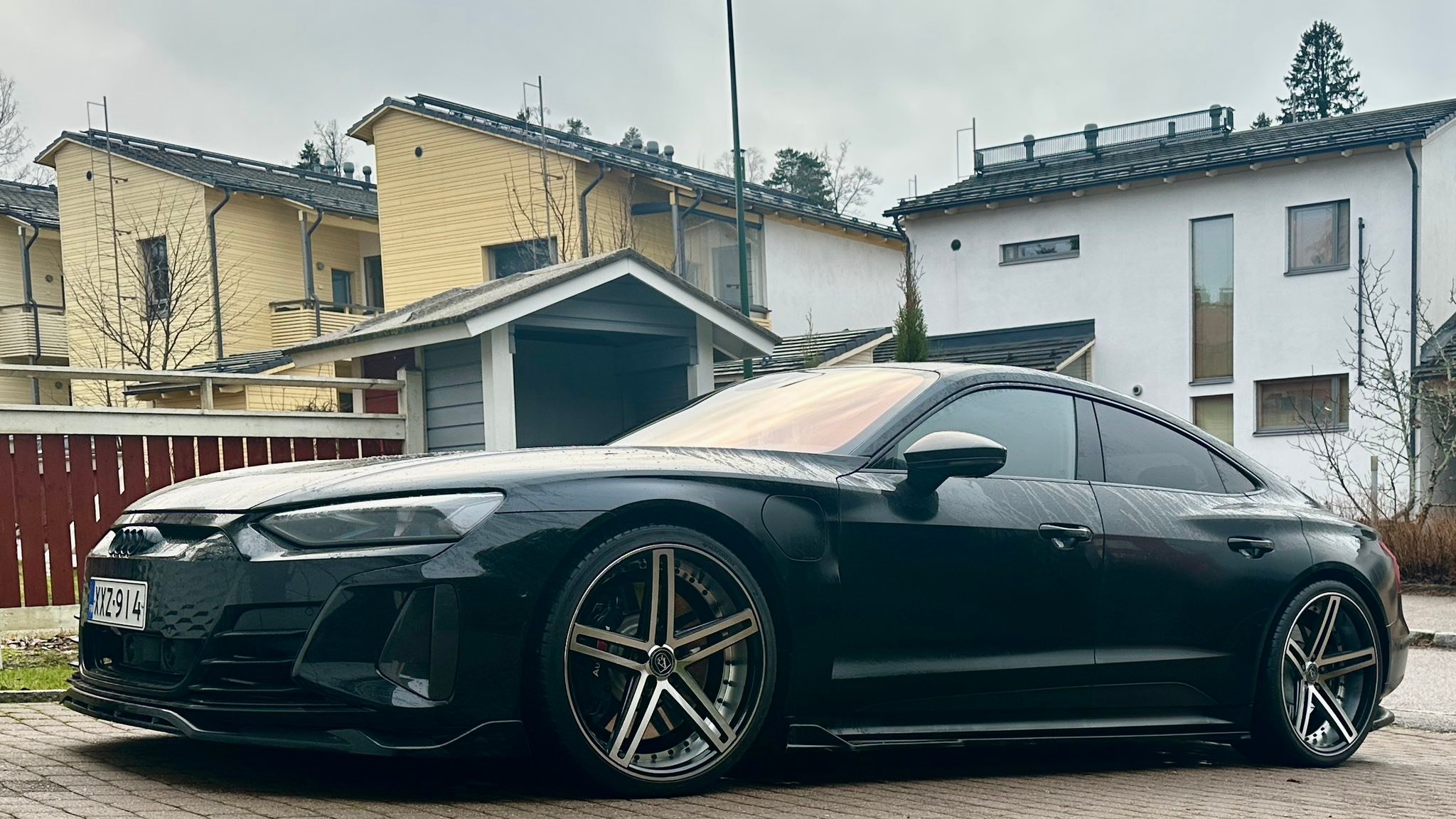 Audi e-tron GT with MaxtonDesign full kit and FutureDesign spoiler