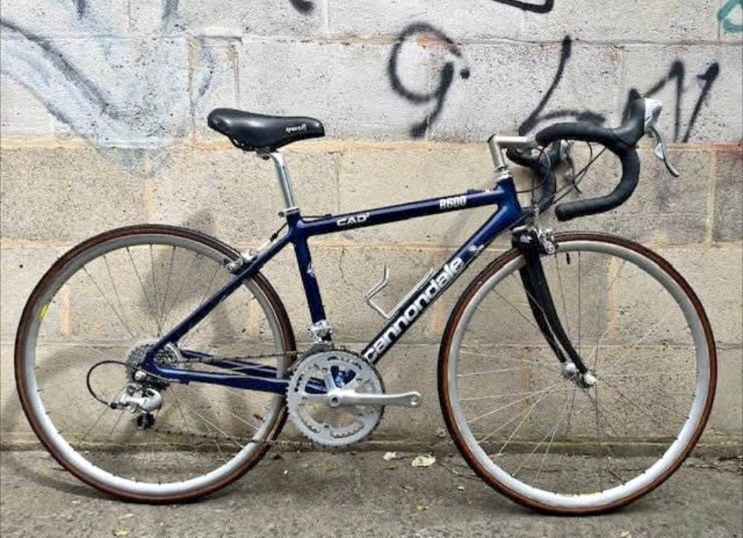 Upgrading a vintage Cannondale R600 road bike