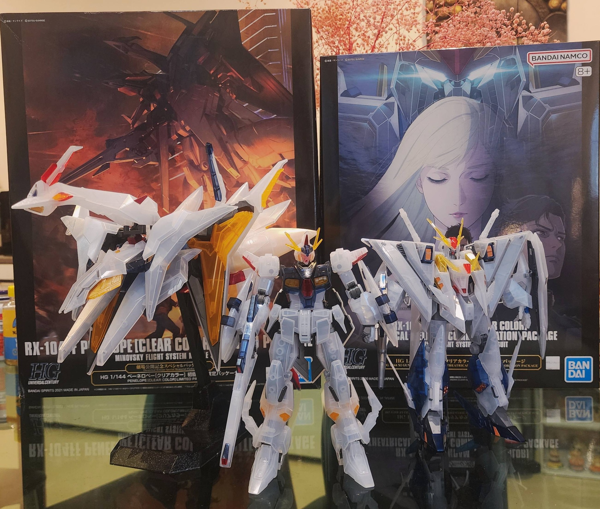 HG RX-105 XI Gundam and RX-104FF Penelope clear color model kits