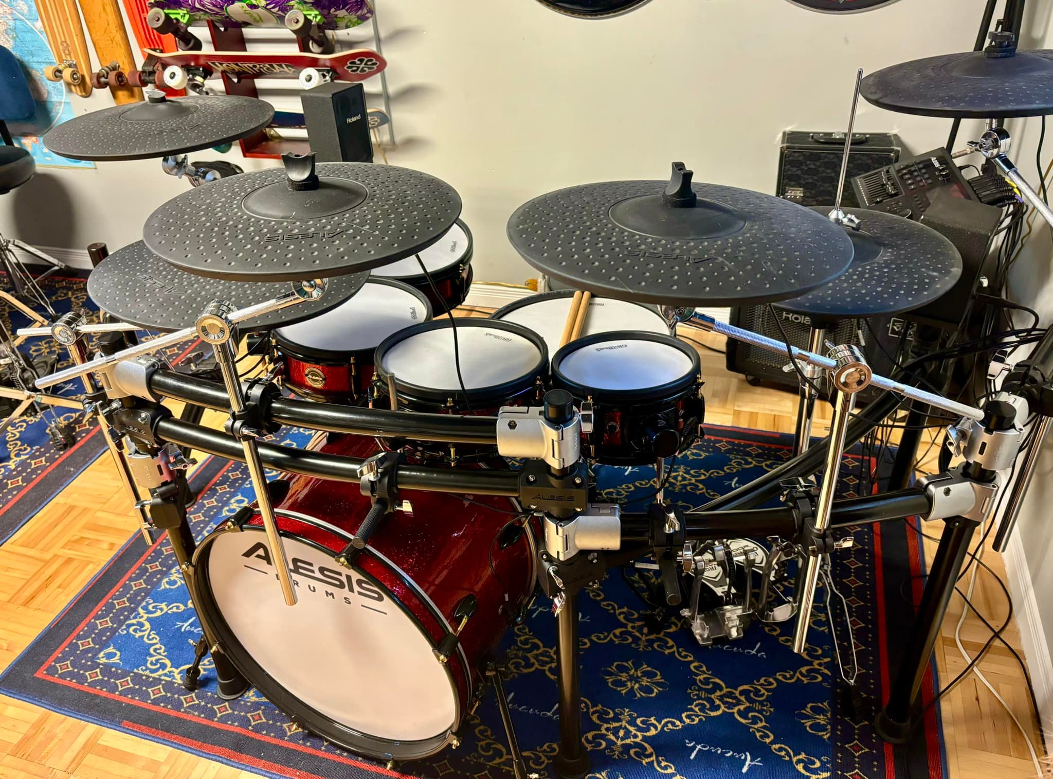 Alesis strike pro se setup with external amplifier