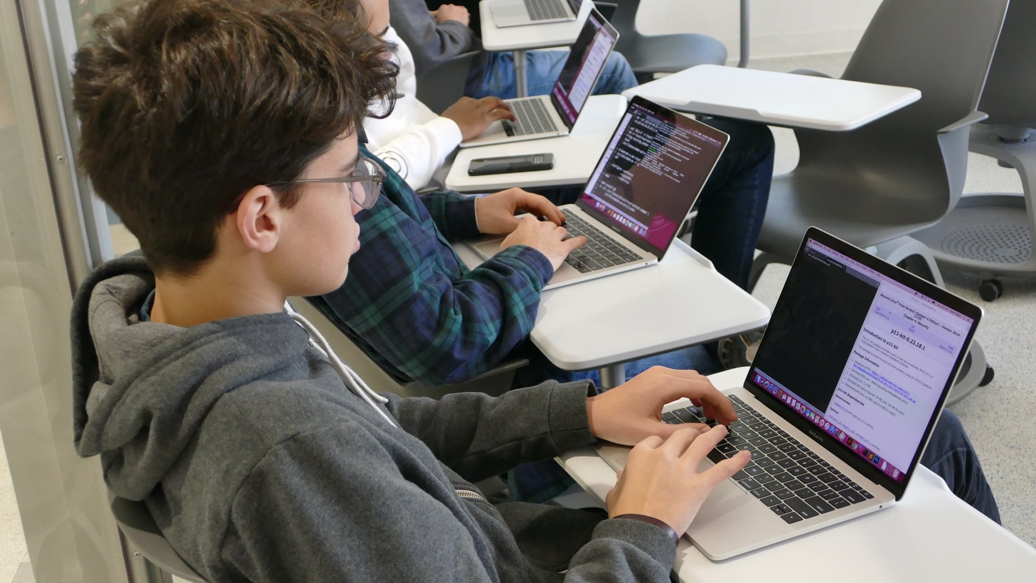 The Berkeley Carroll School - Upper School students in the Linux ...