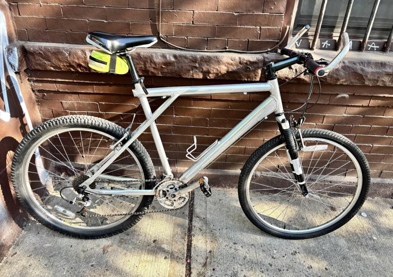 Any idea what year is this Giant MCM Team Carbon frame?