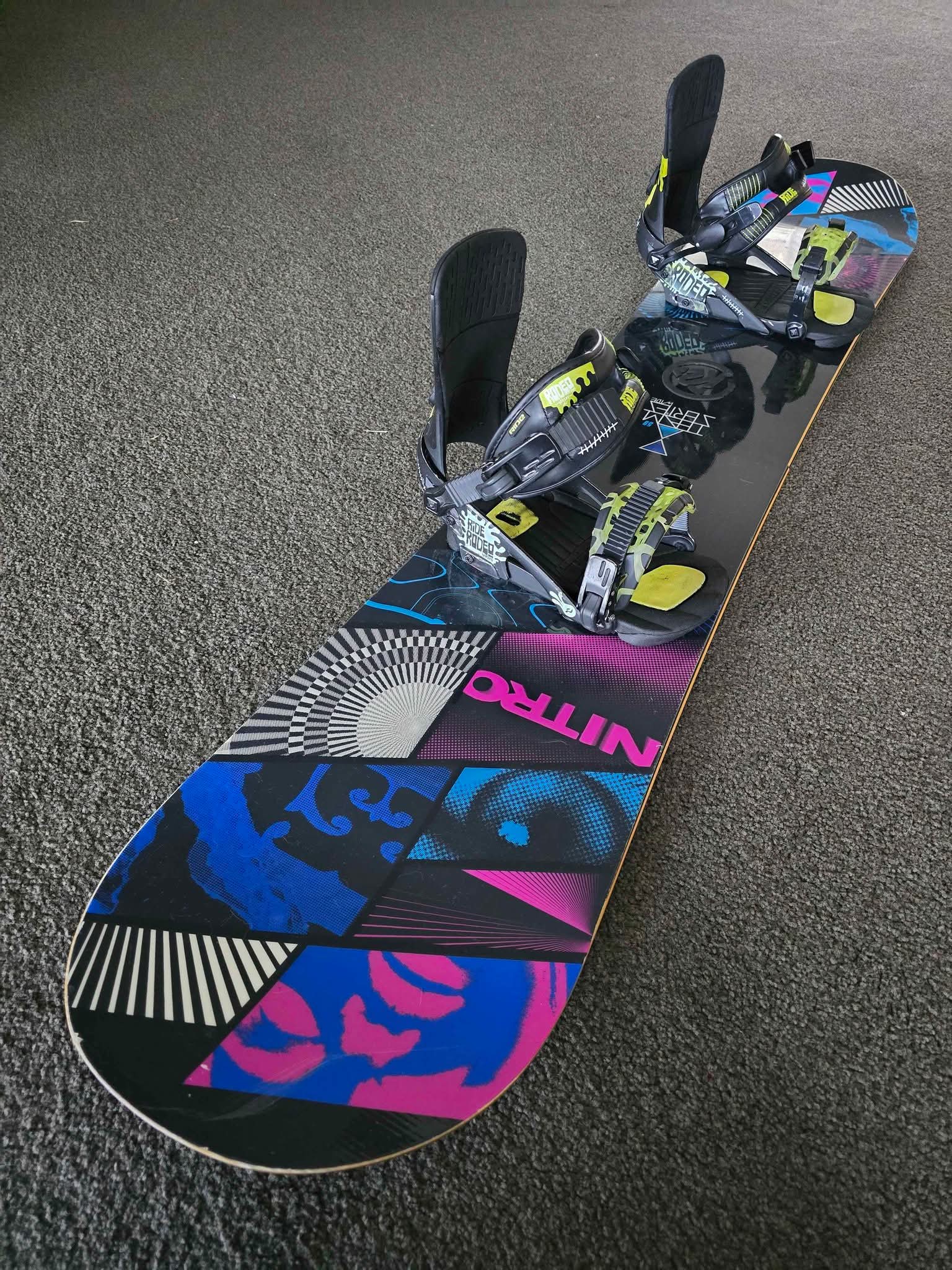 ride 59 snowboard MTNpig Mens Snowboard, 155 : Sports & Outdoors Radial Sidecut maximizes grip and maintains speed in all conditions Ride Yokon Series 59 Star