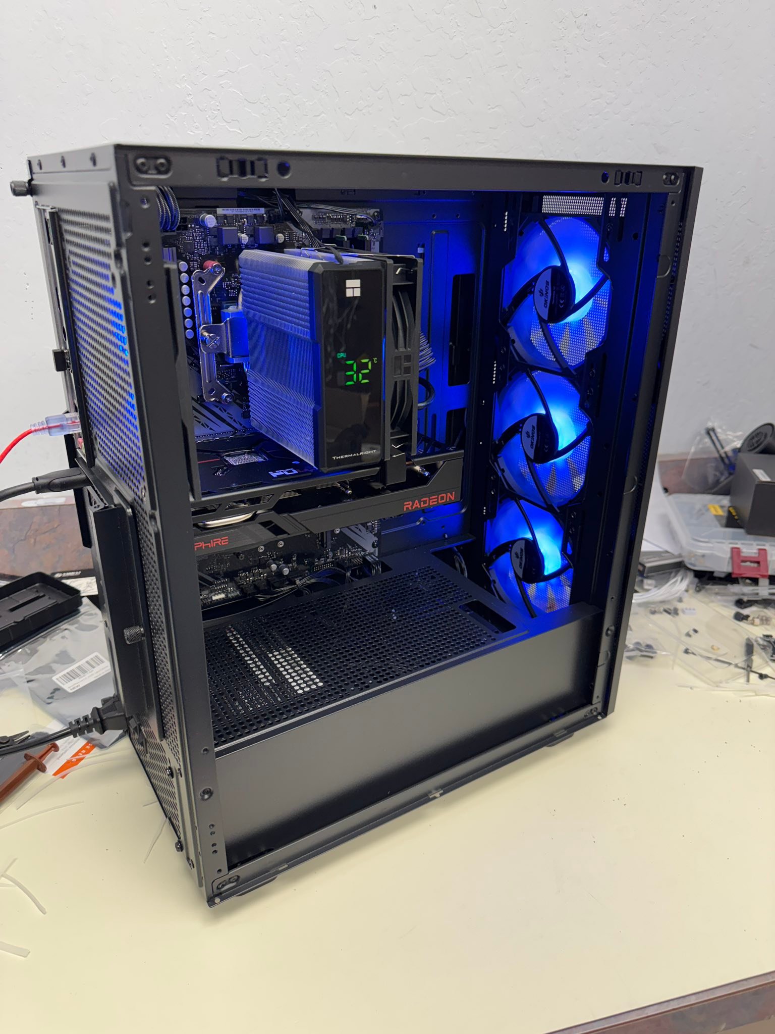 Budget gaming PC with AMD Ryzen 5800X and Radeon 6650 XT