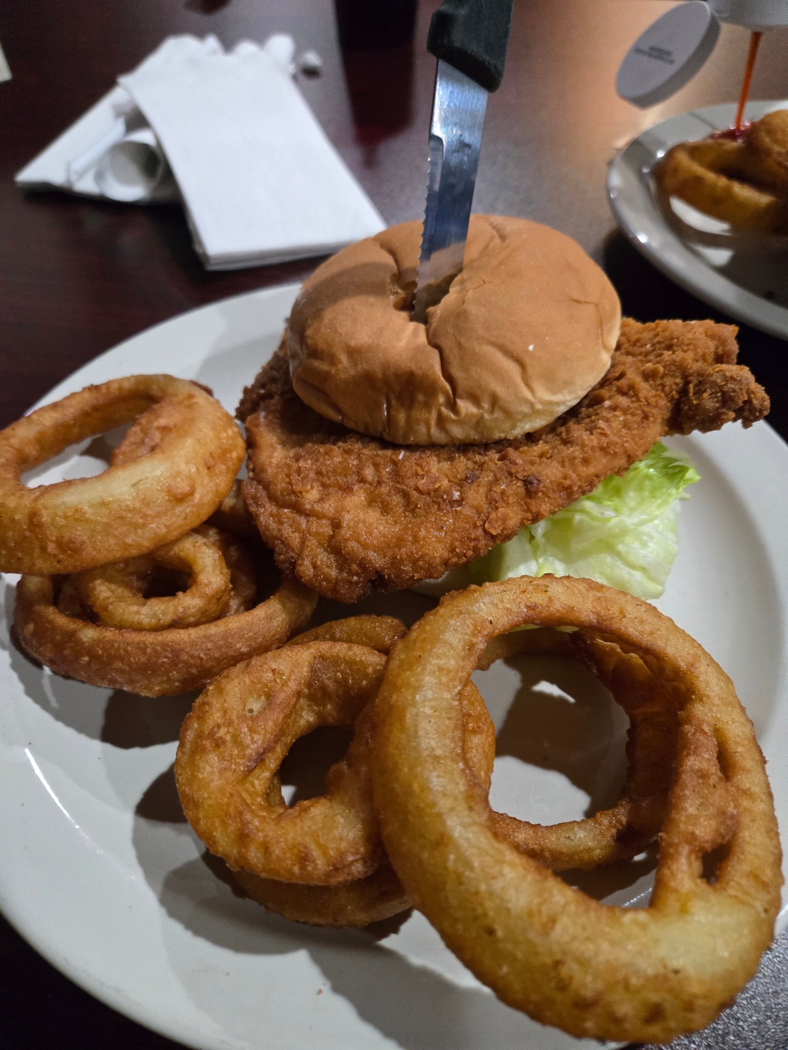 American Tin Plate restaurant in Elwood, Indiana serves delicious