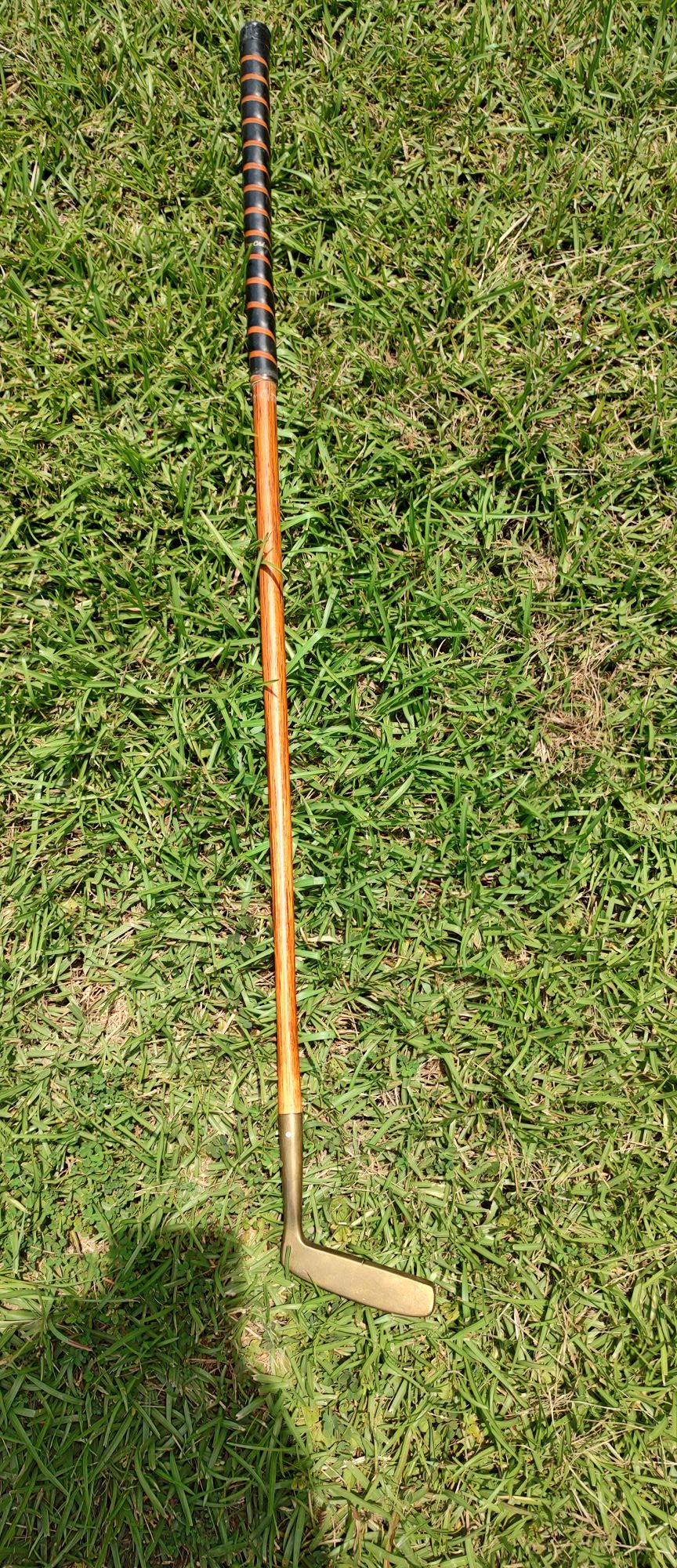 Is an Otey Crismann left-handed wooden shaft putter worth anything?