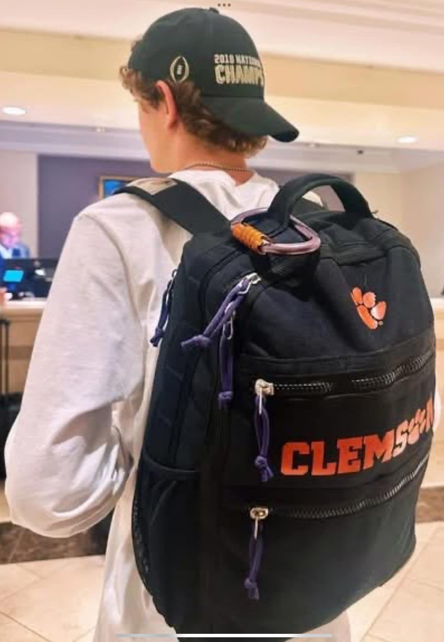 cheap nike elite backpacks Varsity Backpack with Air Max Comfort; Laptop Sleeve oversize this bag offers a Color:gunmetal/charcoal/black Pink Nike Backpacks |