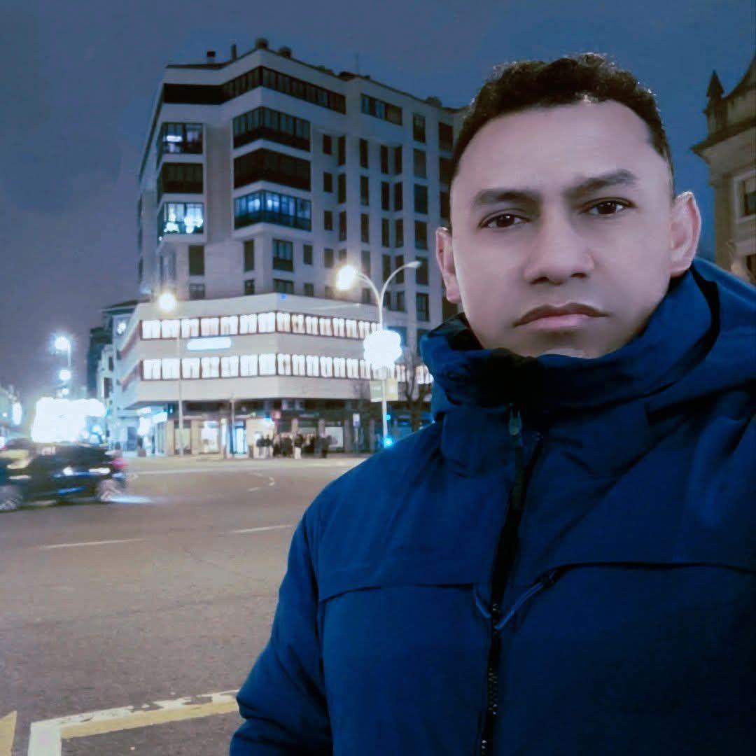 Alexander Leal