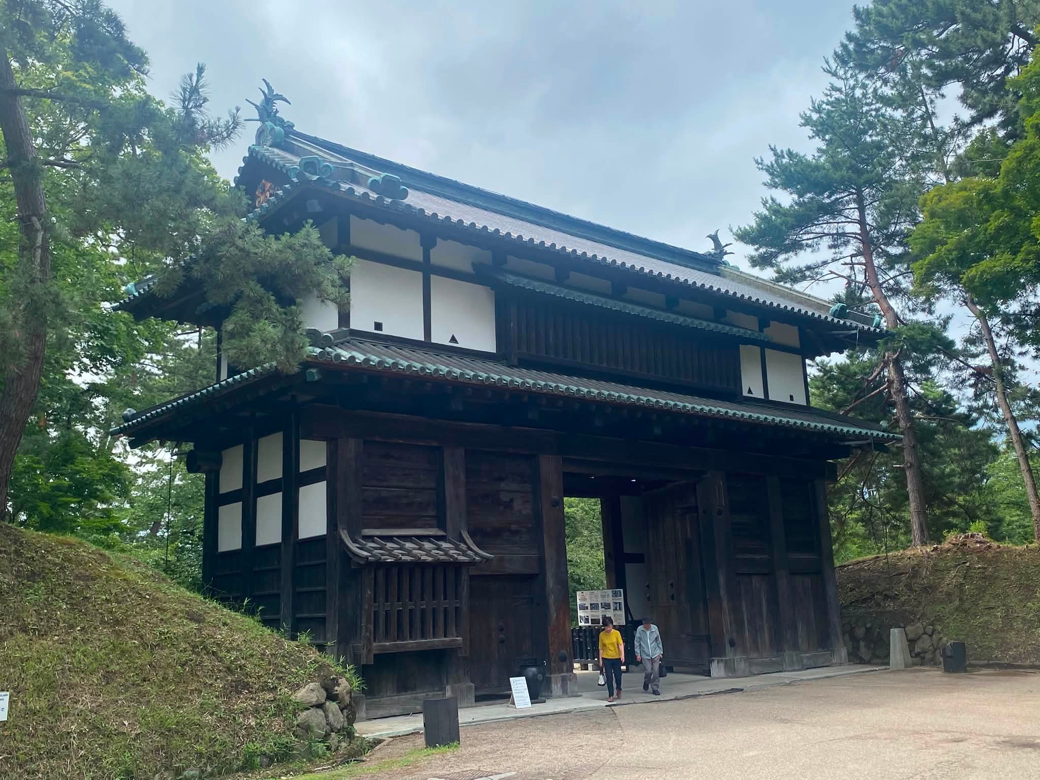 Just finished a 8 day trip to the Tohoku (Northeast) area. We took