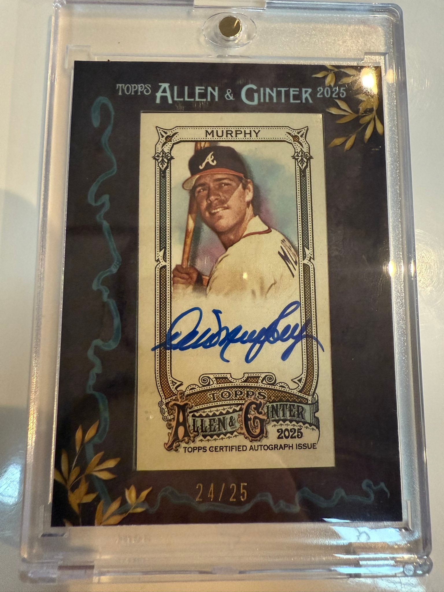 Is Cillian Murphy autograph a good sports card hit?