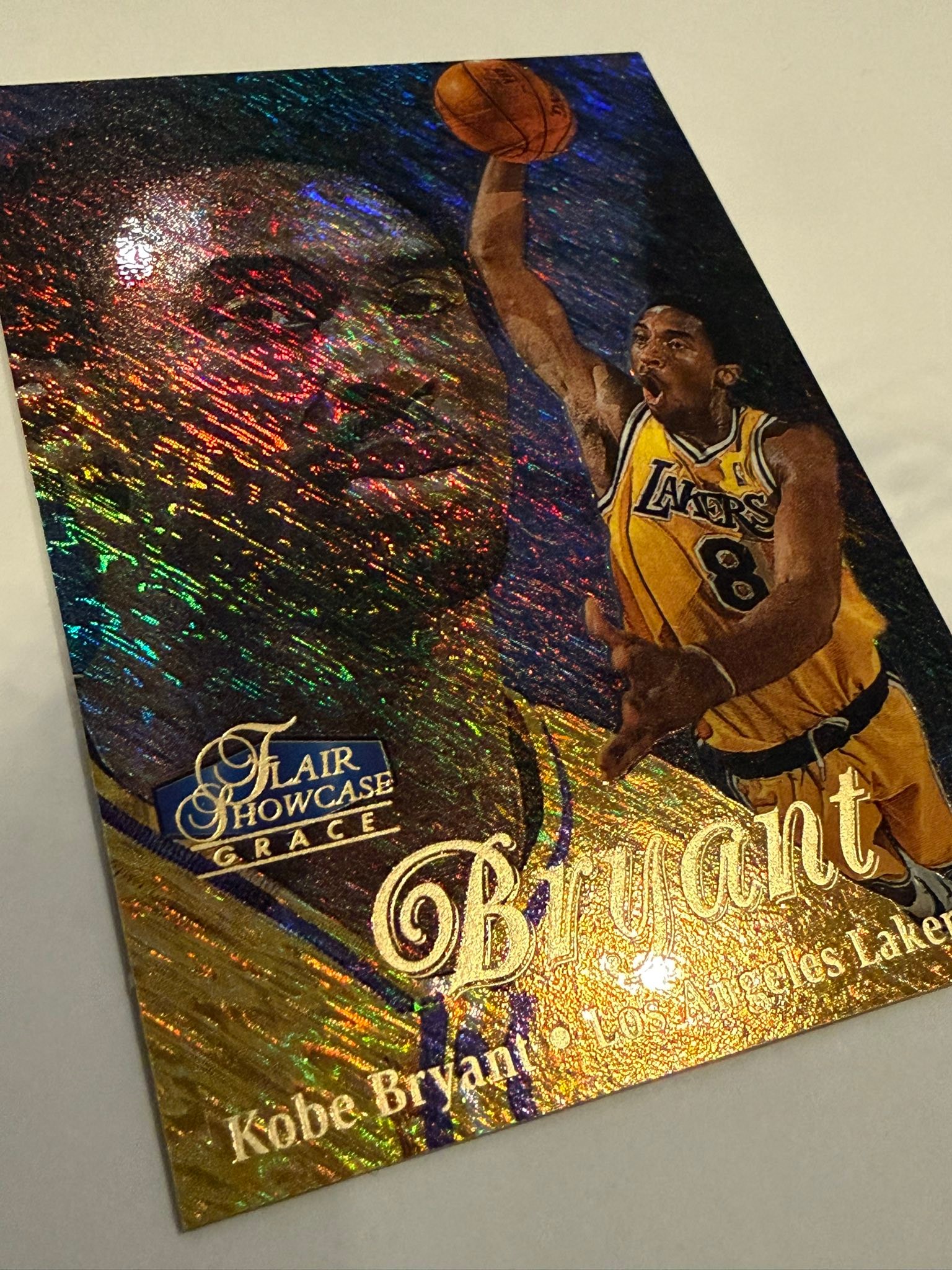 Kobe Bryant Flair Showcase 99-00 Basketball Card