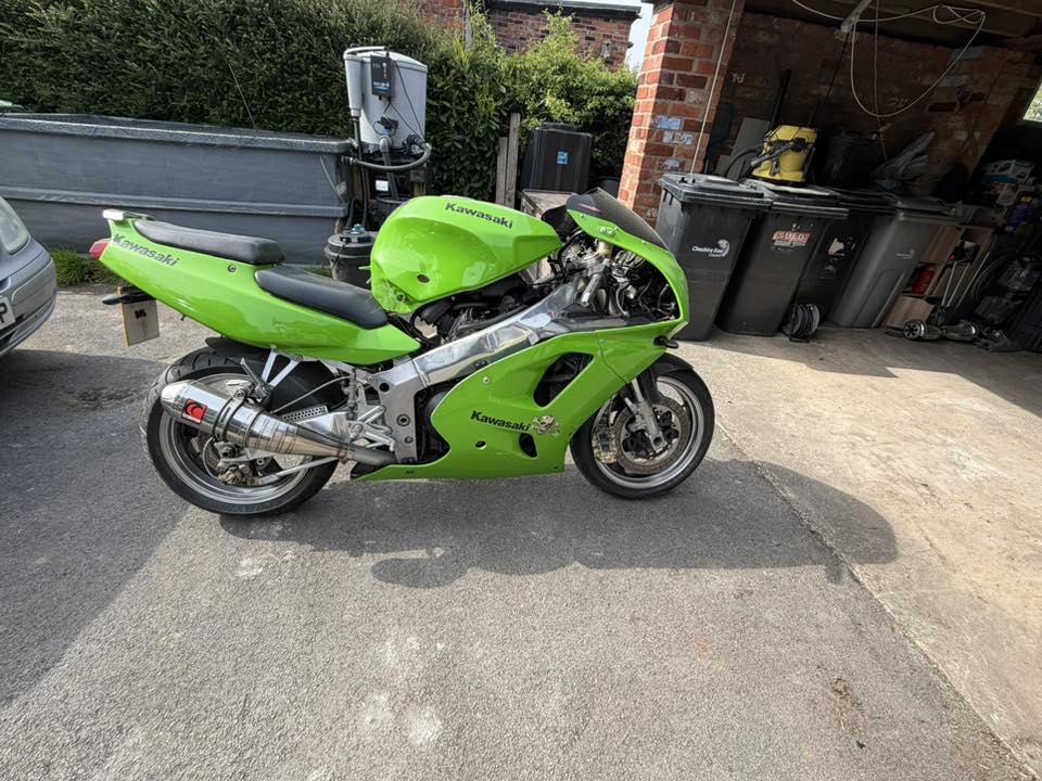RUN IS…様 Kawasaki ZXR 750 for sale in Wilmslow, Cheshire